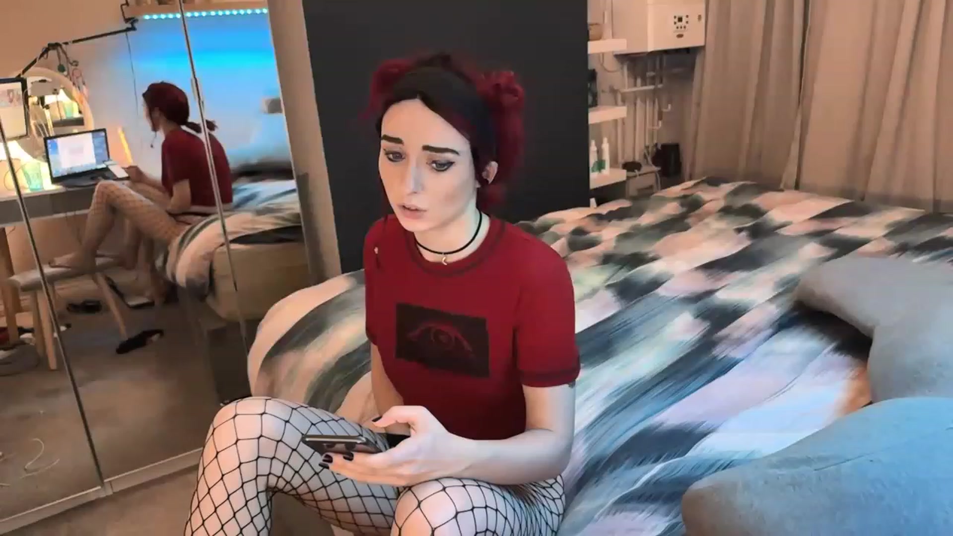 Gallery image thumbnail from LolaBunnybun's myfreecams stream on, 03/29/2023, 21:12 image 3 of 20