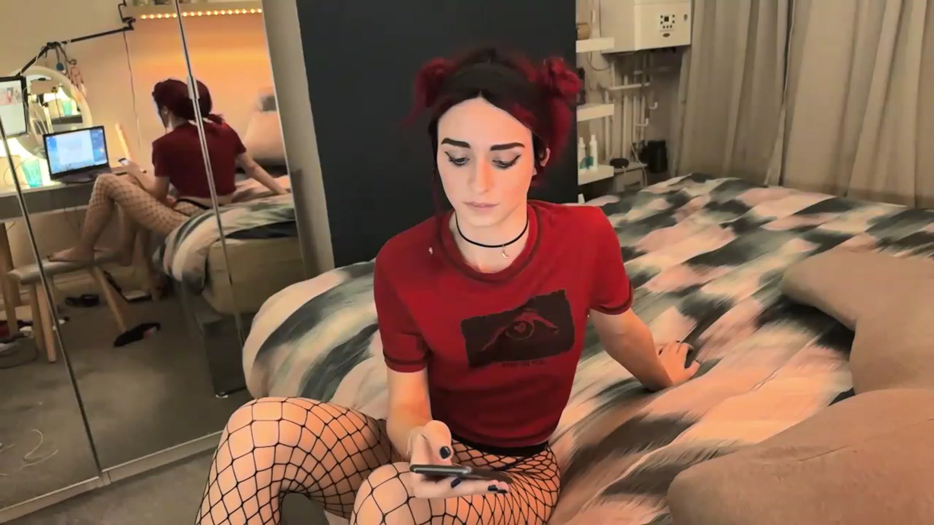 Gallery image thumbnail from LolaBunnybun's myfreecams stream on, 03/29/2023, 21:12 image 6 of 20