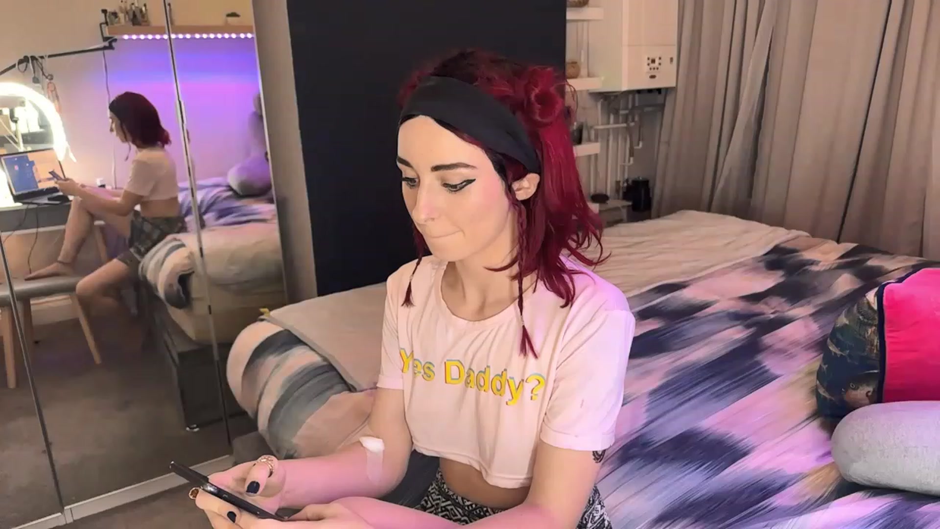 Gallery image thumbnail from LolaBunnybun's myfreecams stream on, 03/31/2023, 21:19 image 7 of 20
