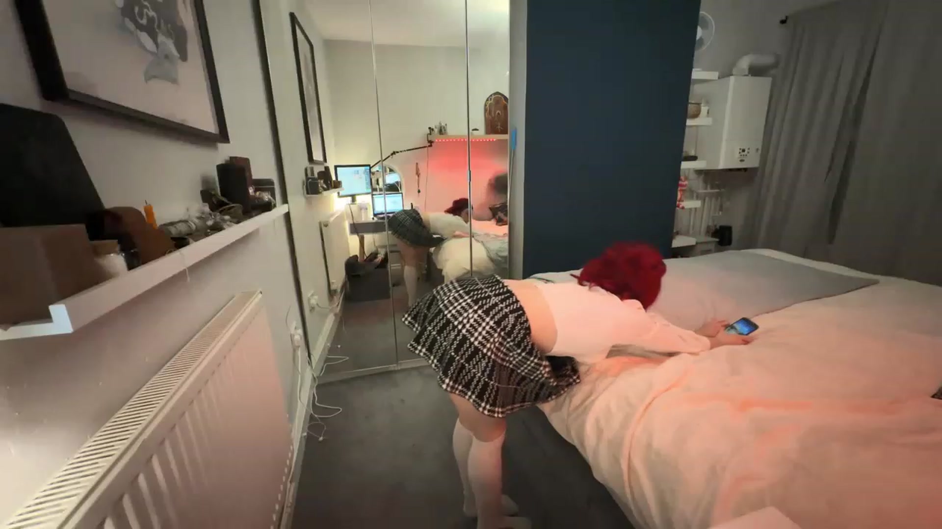 Gallery image thumbnail from LolaBunnybun's myfreecams stream on, 04/19/2023, 02:12 image 10 of 20