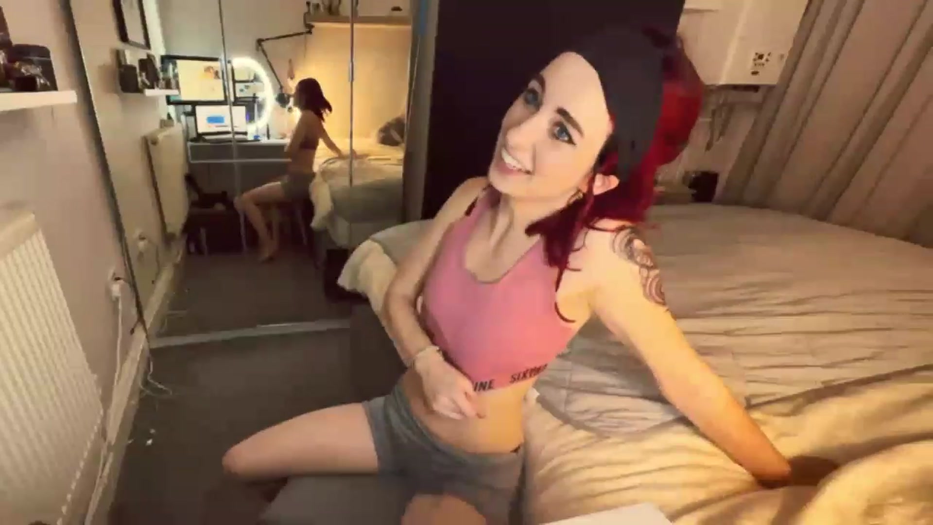 Gallery image thumbnail from LolaBunnybun's myfreecams stream on, 04/22/2023, 22:52 image 4 of 20
