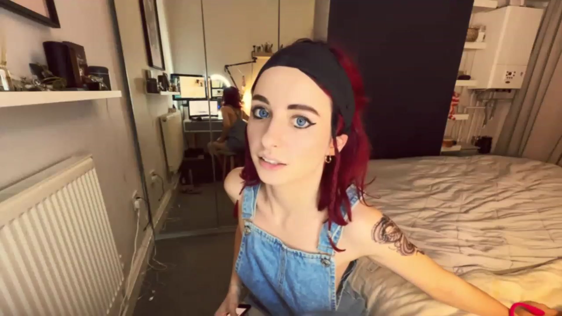 Gallery image thumbnail from LolaBunnybun's myfreecams stream on, 04/22/2023, 22:52 image 19 of 20