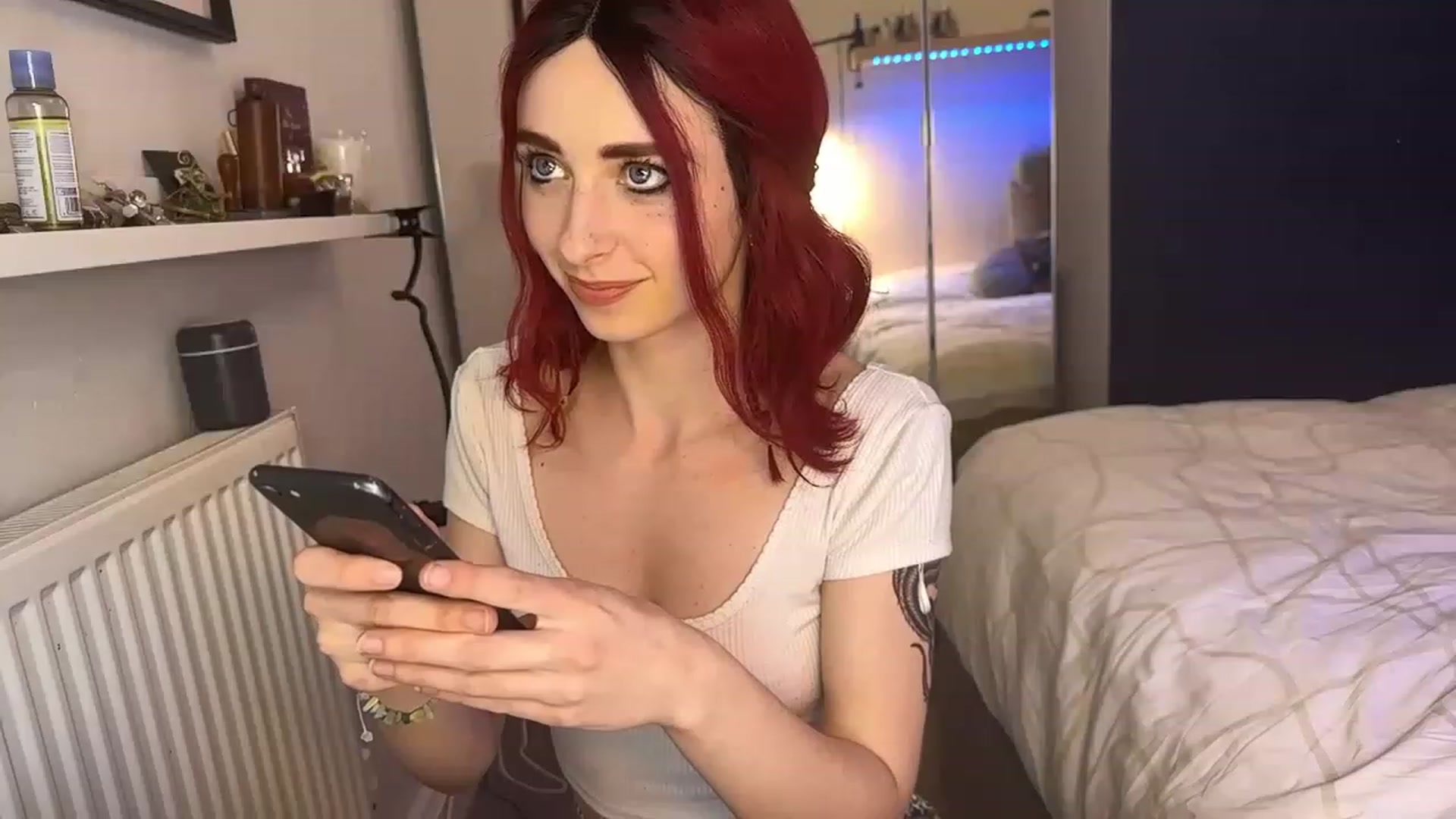 Gallery image thumbnail from LolaBunnybun's myfreecams stream on, 05/26/2023, 23:24 image 3 of 20