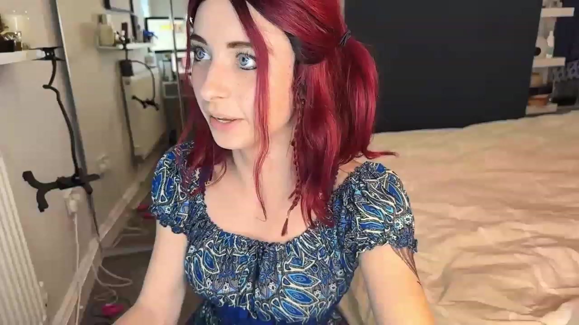 Gallery image thumbnail from LolaBunnybun's myfreecams stream on, 05/27/2023, 22:37 image 6 of 20