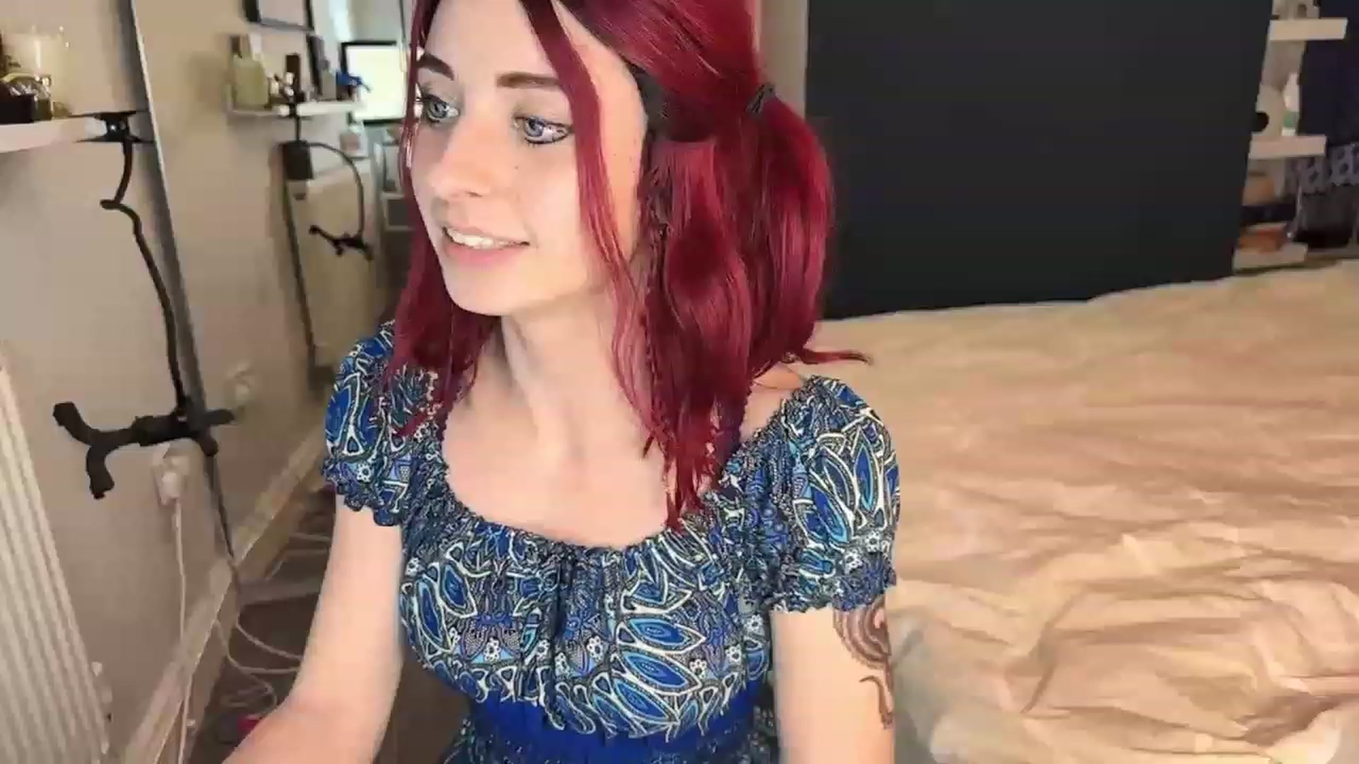 Gallery image thumbnail from LolaBunnybun's myfreecams stream on, 05/27/2023, 22:37 image 8 of 20