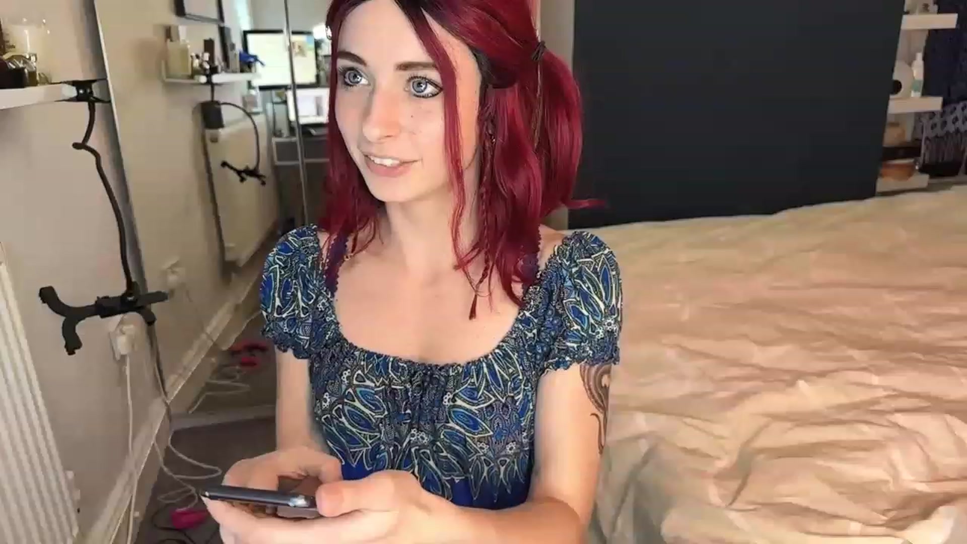 Gallery image thumbnail from LolaBunnybun's myfreecams stream on, 05/27/2023, 22:37 image 12 of 20