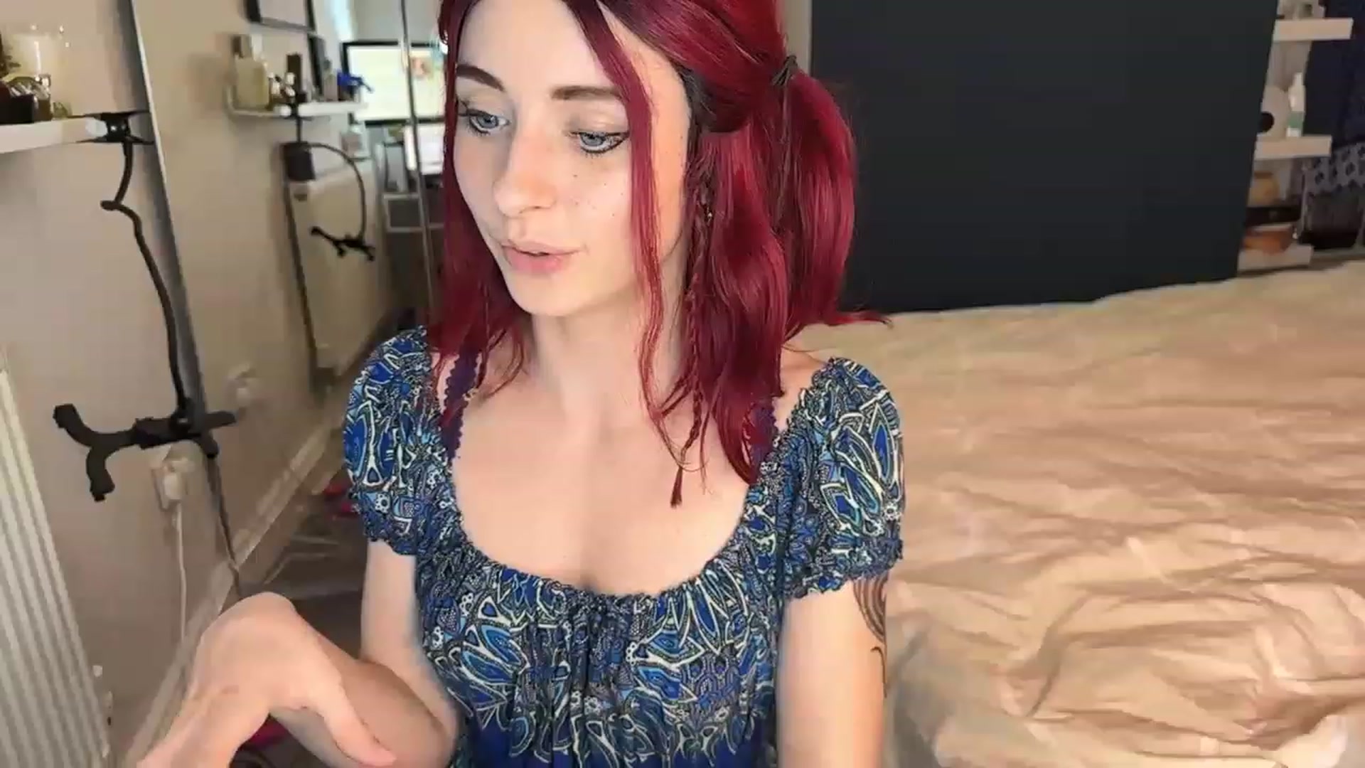 Gallery image thumbnail from LolaBunnybun's myfreecams stream on, 05/27/2023, 22:37 image 11 of 20