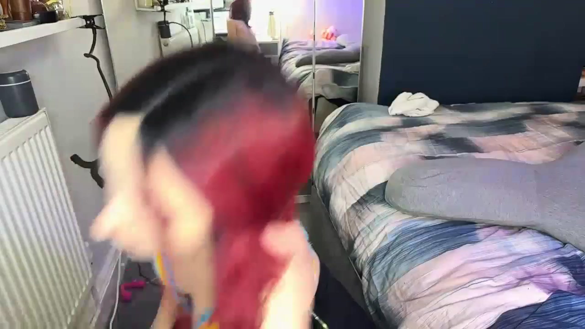 Gallery image thumbnail from LolaBunnybun's myfreecams stream on, 06/03/2023, 24:24 image 1 of 20