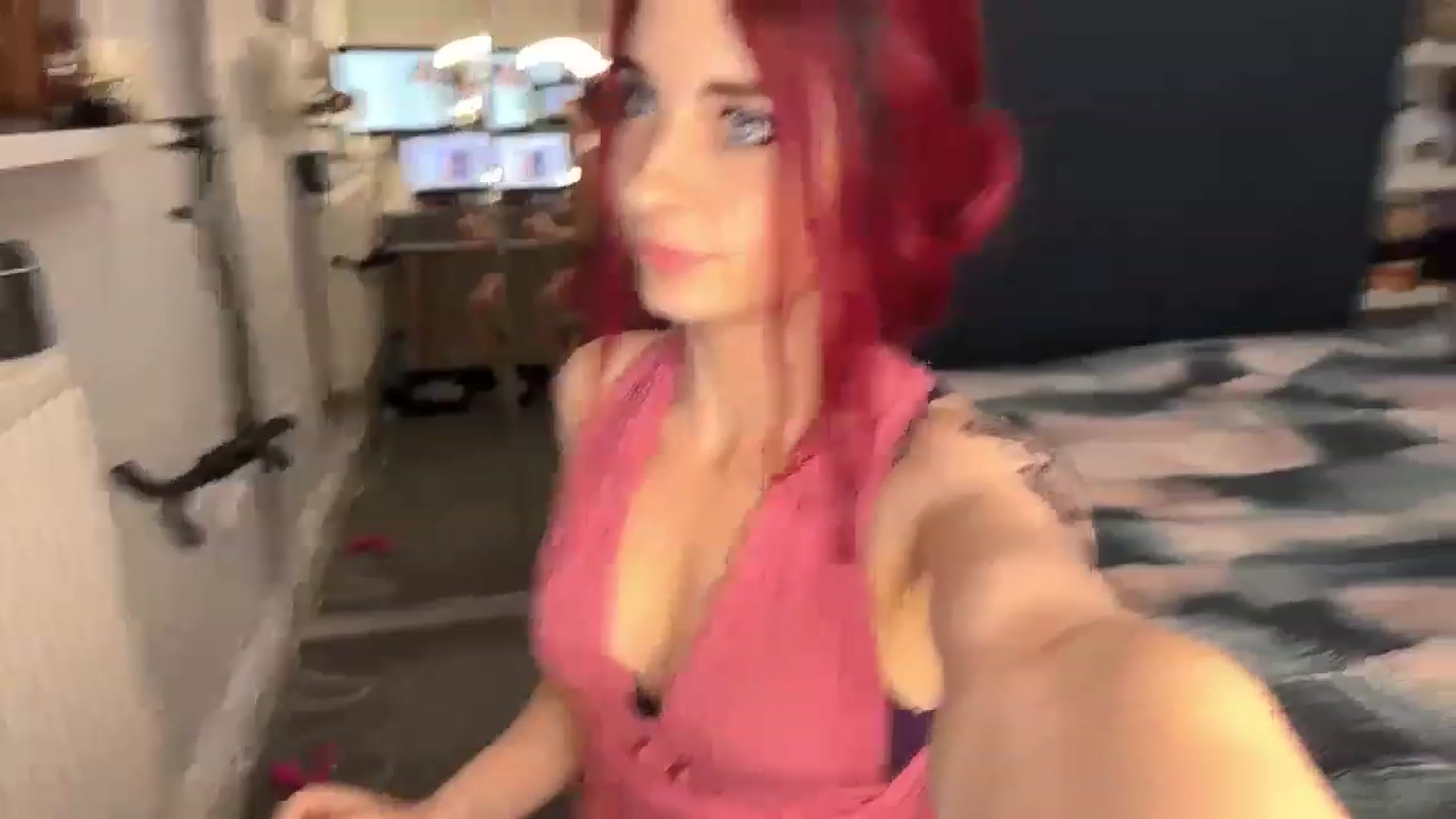 Gallery image thumbnail from LolaBunnybun's myfreecams stream on, 06/03/2023, 23:13 image 9 of 20