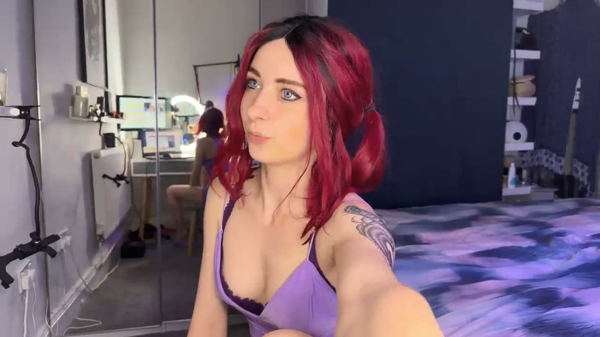 Gallery image thumbnail from LolaBunnybun's myfreecams stream on, 06/10/2023, 23:19 image 4 of 20