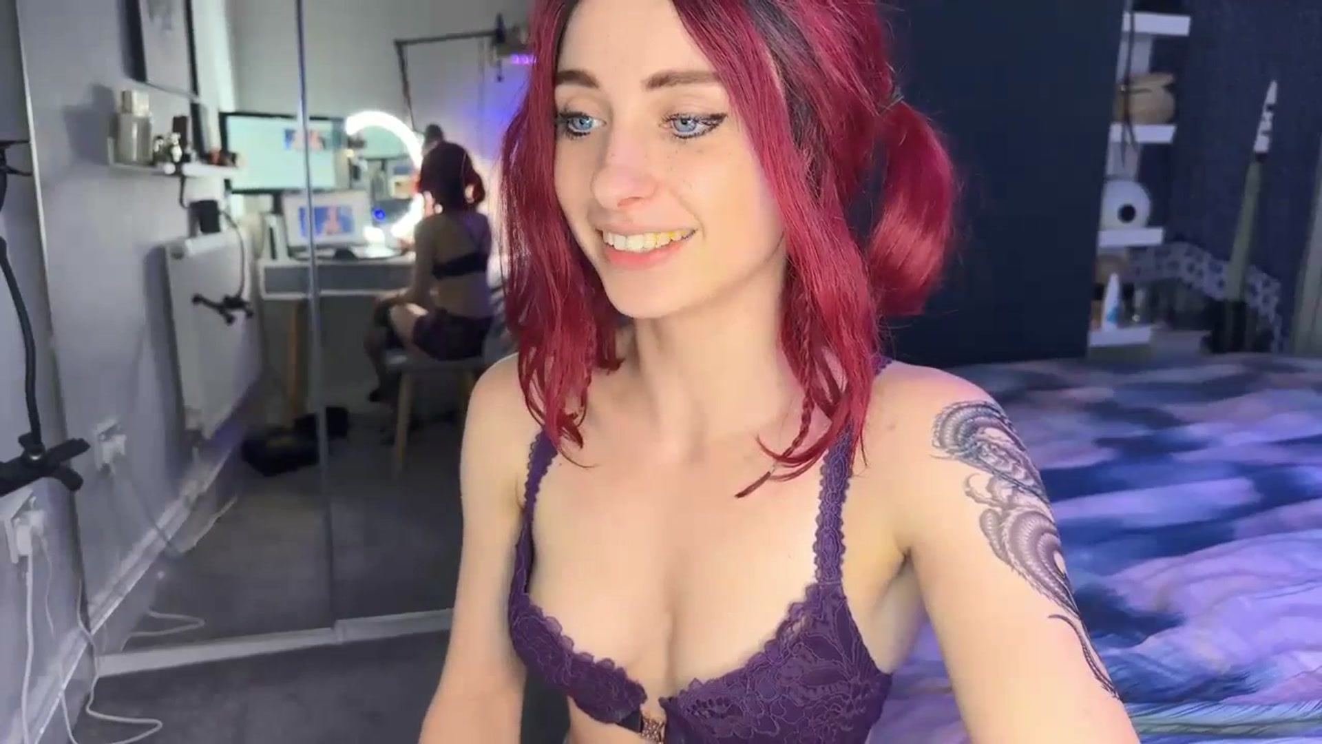 Gallery image thumbnail from LolaBunnybun's myfreecams stream on, 06/11/2023, 03:35 image 10 of 20