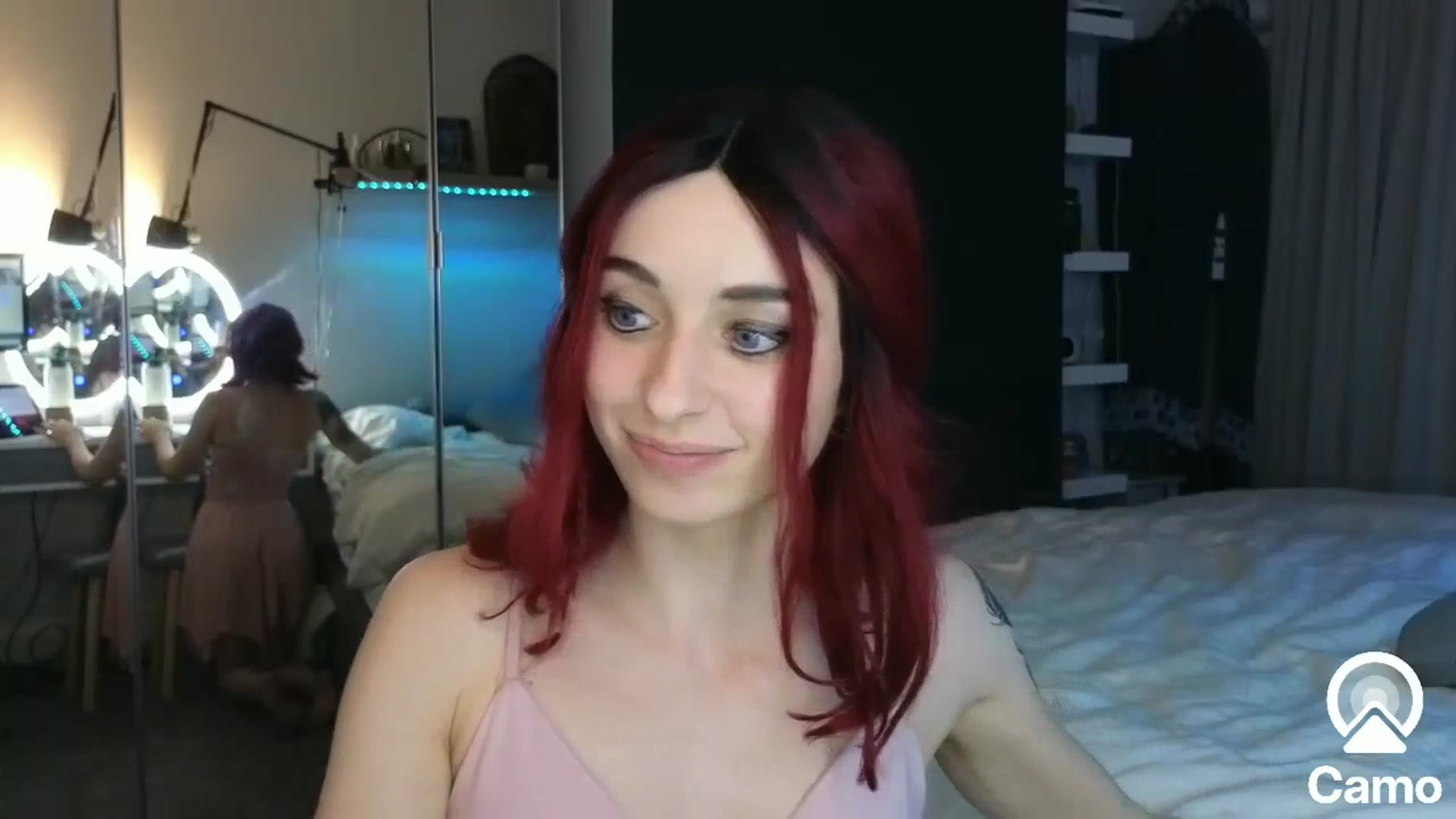 Gallery image thumbnail from LolaBunnybun's myfreecams stream on, 07/07/2023, 22:34 image 10 of 20