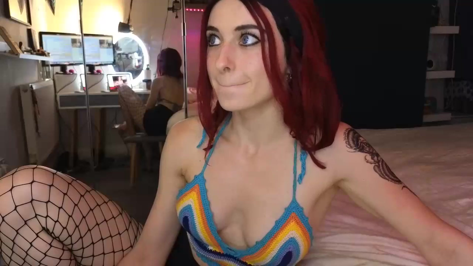 Gallery image thumbnail from LolaBunnybun's myfreecams stream on, 07/08/2023, 22:38 image 18 of 20