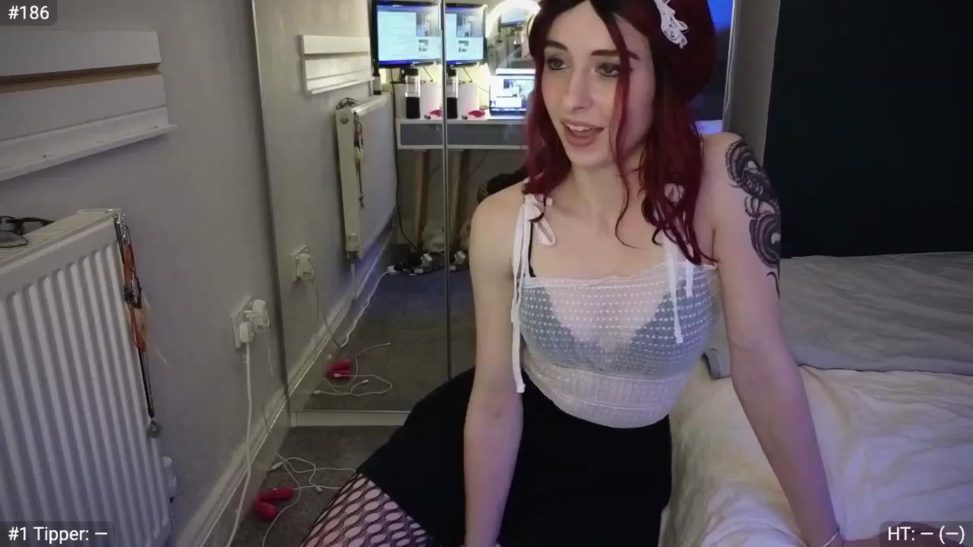 Gallery image thumbnail from LolaBunnybun's myfreecams stream on, 08/12/2023, 22:58 image 4 of 20