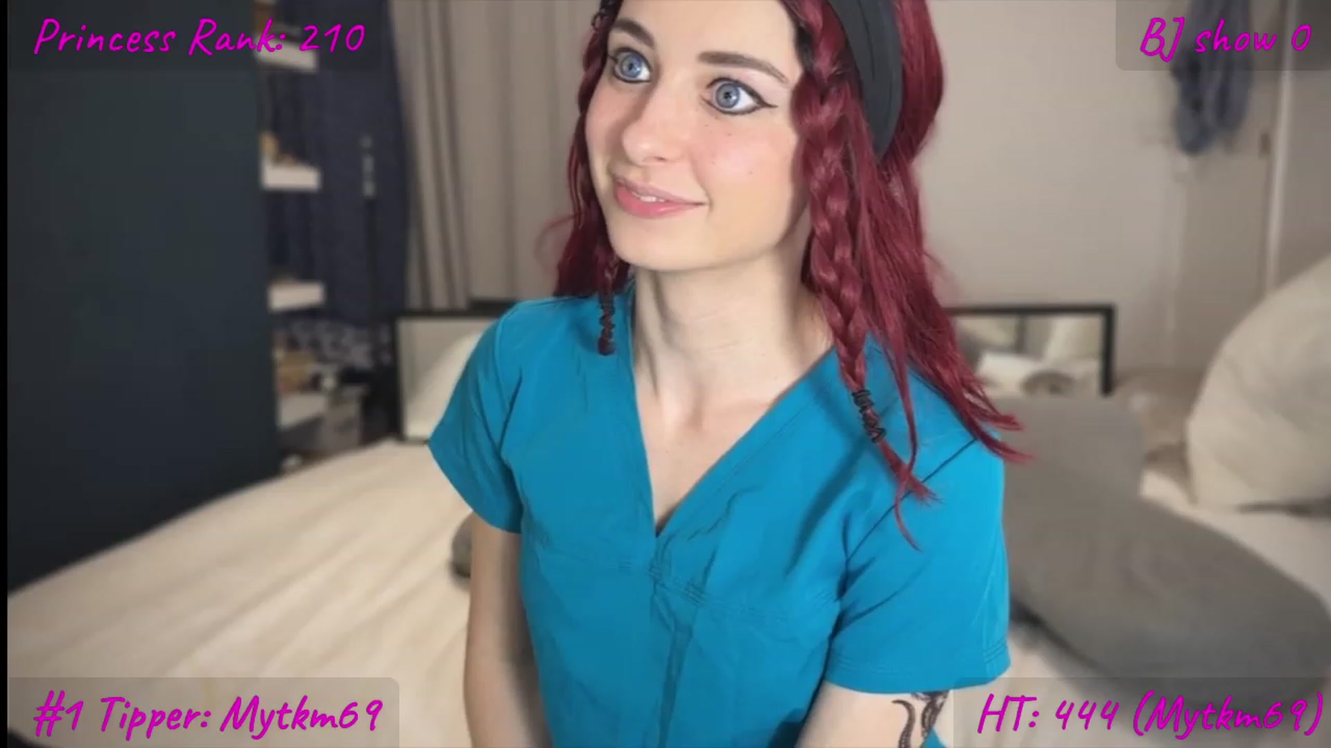 Gallery image thumbnail from LolaBunnybun's myfreecams stream on, 10/27/2023, 04:49 image 4 of 20