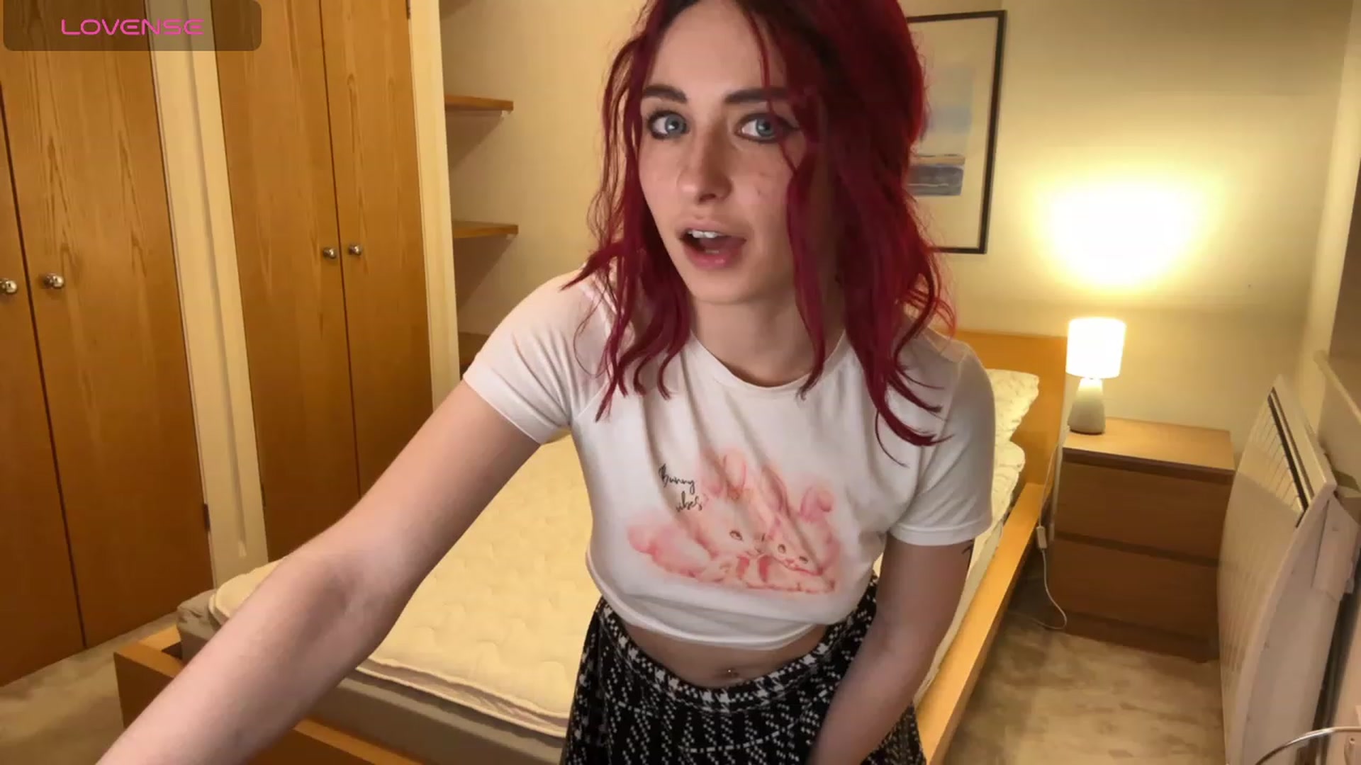 Gallery image thumbnail from LolaBunnybun's myfreecams stream on, 12/17/2023, 03:37 image 4 of 20