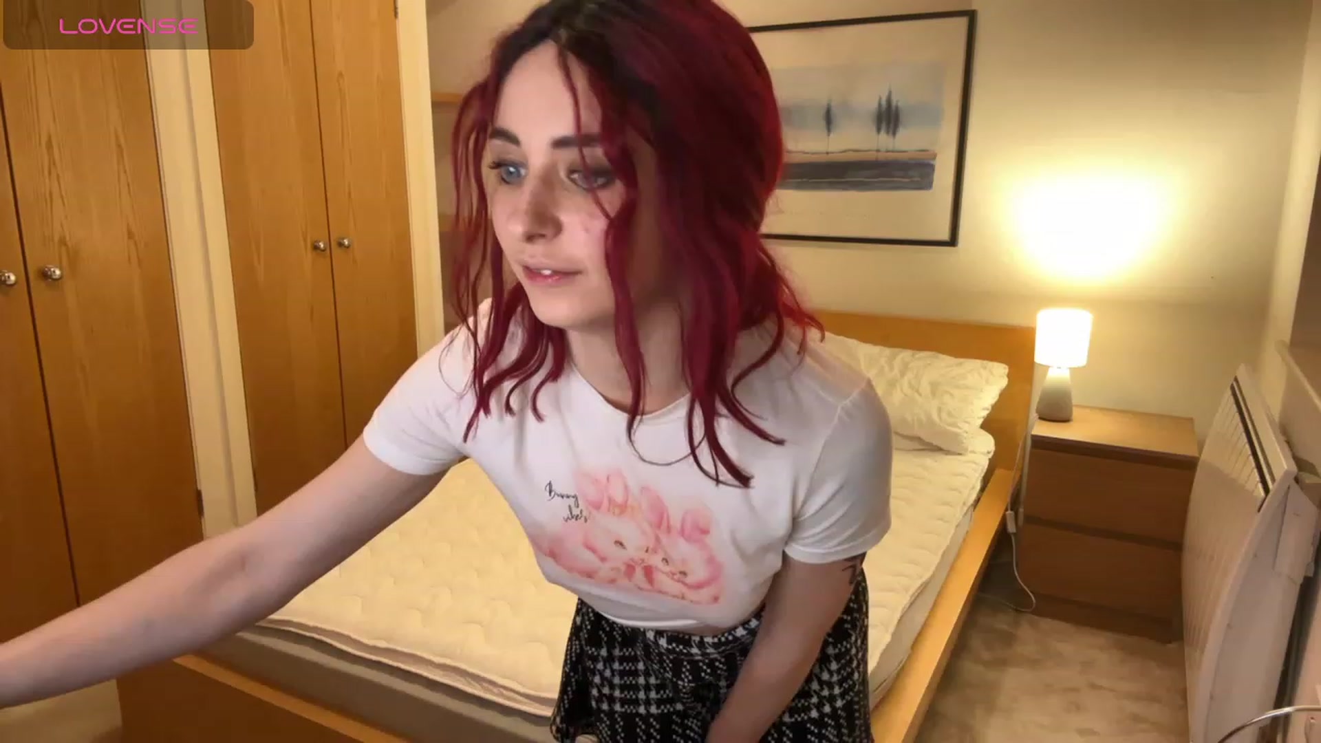 Gallery image thumbnail from LolaBunnybun's myfreecams stream on, 12/17/2023, 03:37 image 3 of 20