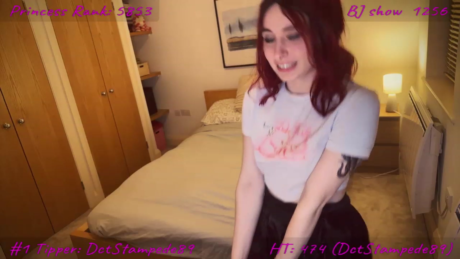 Gallery image thumbnail from LolaBunnybun's myfreecams stream on, 01/07/2024, 03:58 image 3 of 20
