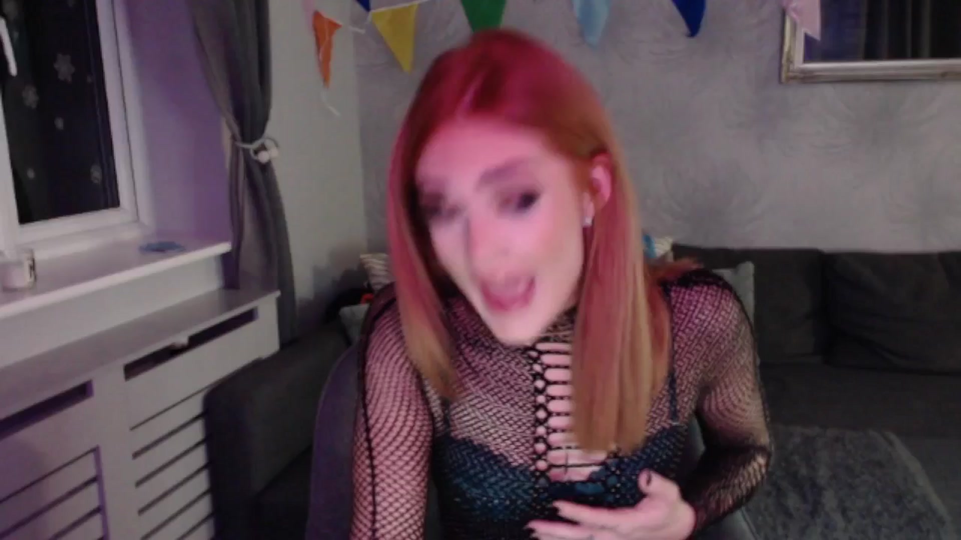 Gallery image thumbnail from LolaLaurenx's myfreecams stream on, 01/01/2025, 24:18 image 4 of 20