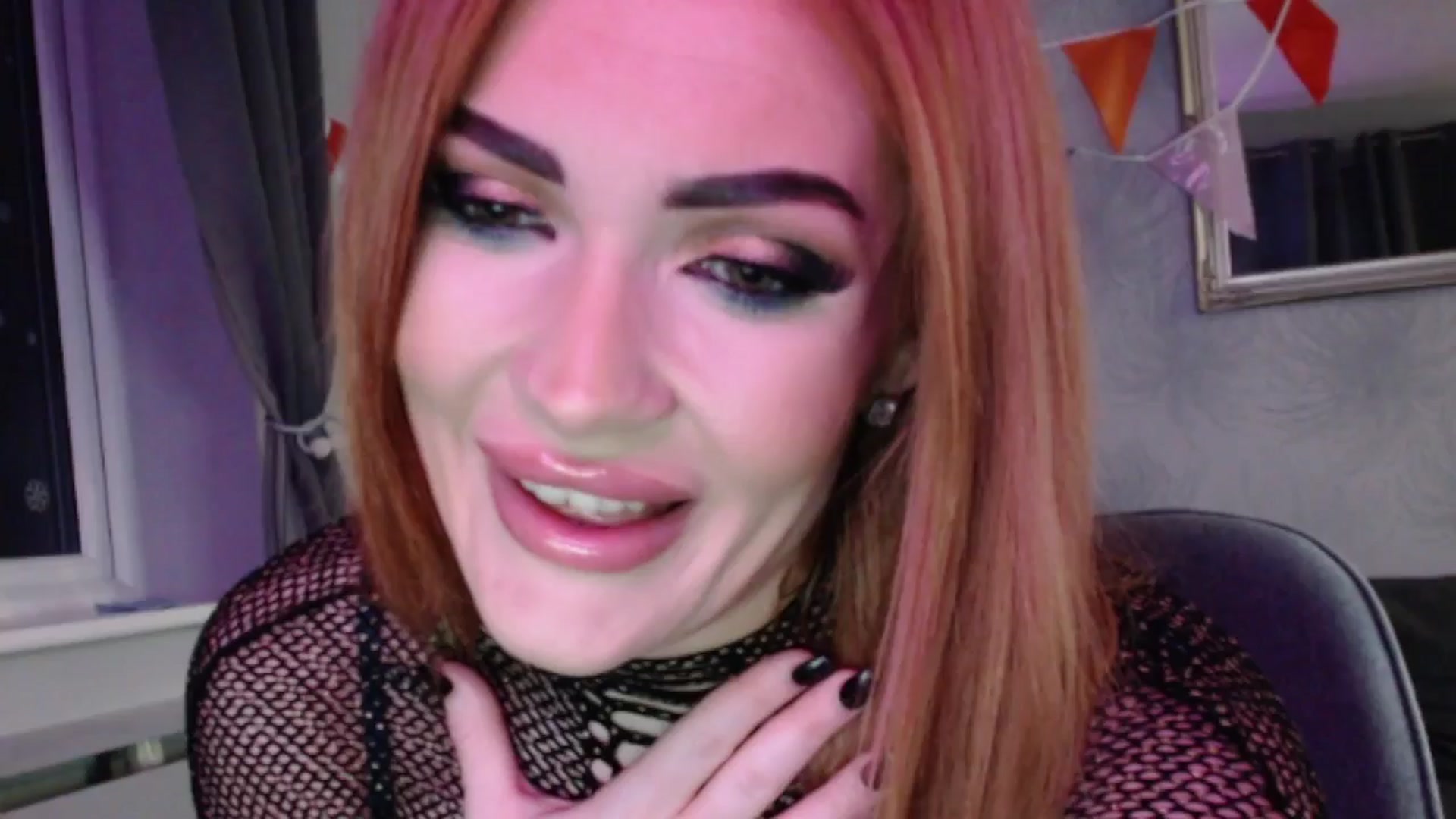 Gallery image thumbnail from LolaLaurenx's myfreecams stream on, 01/01/2025, 24:18 image 12 of 20
