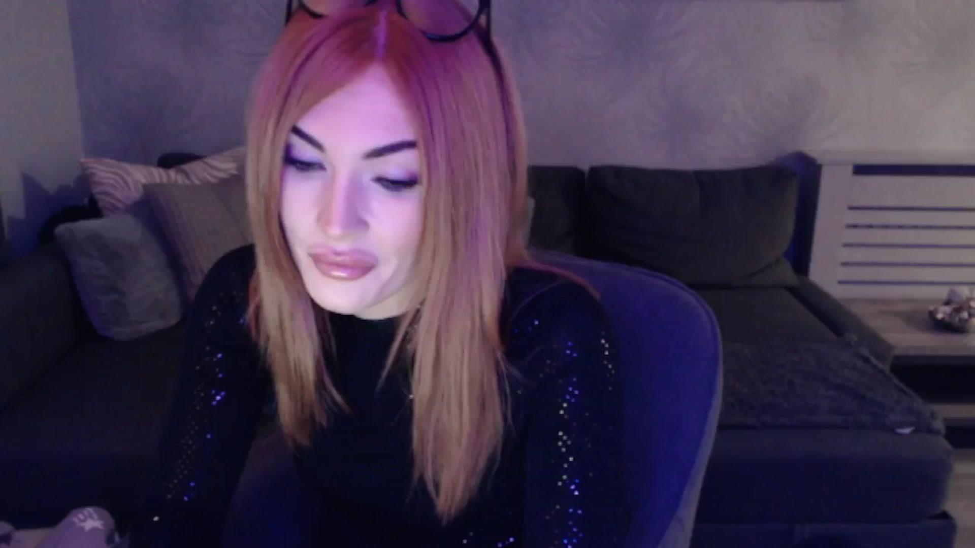 Gallery image thumbnail from LolaLaurenx's myfreecams stream on, 01/01/2025, 22:28 image 6 of 20