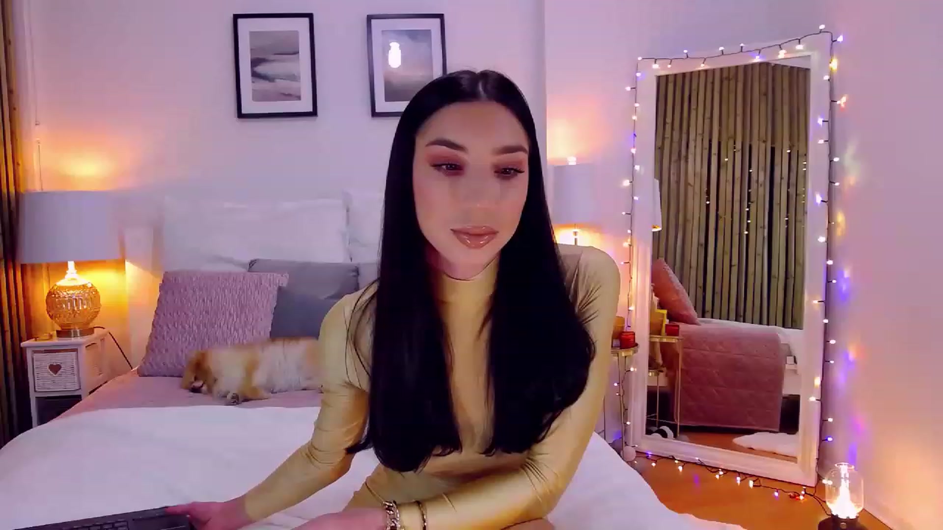 Gallery image thumbnail from LolaNiceAss1's myfreecams stream on, 12/02/2022, 15:25 image 4 of 20