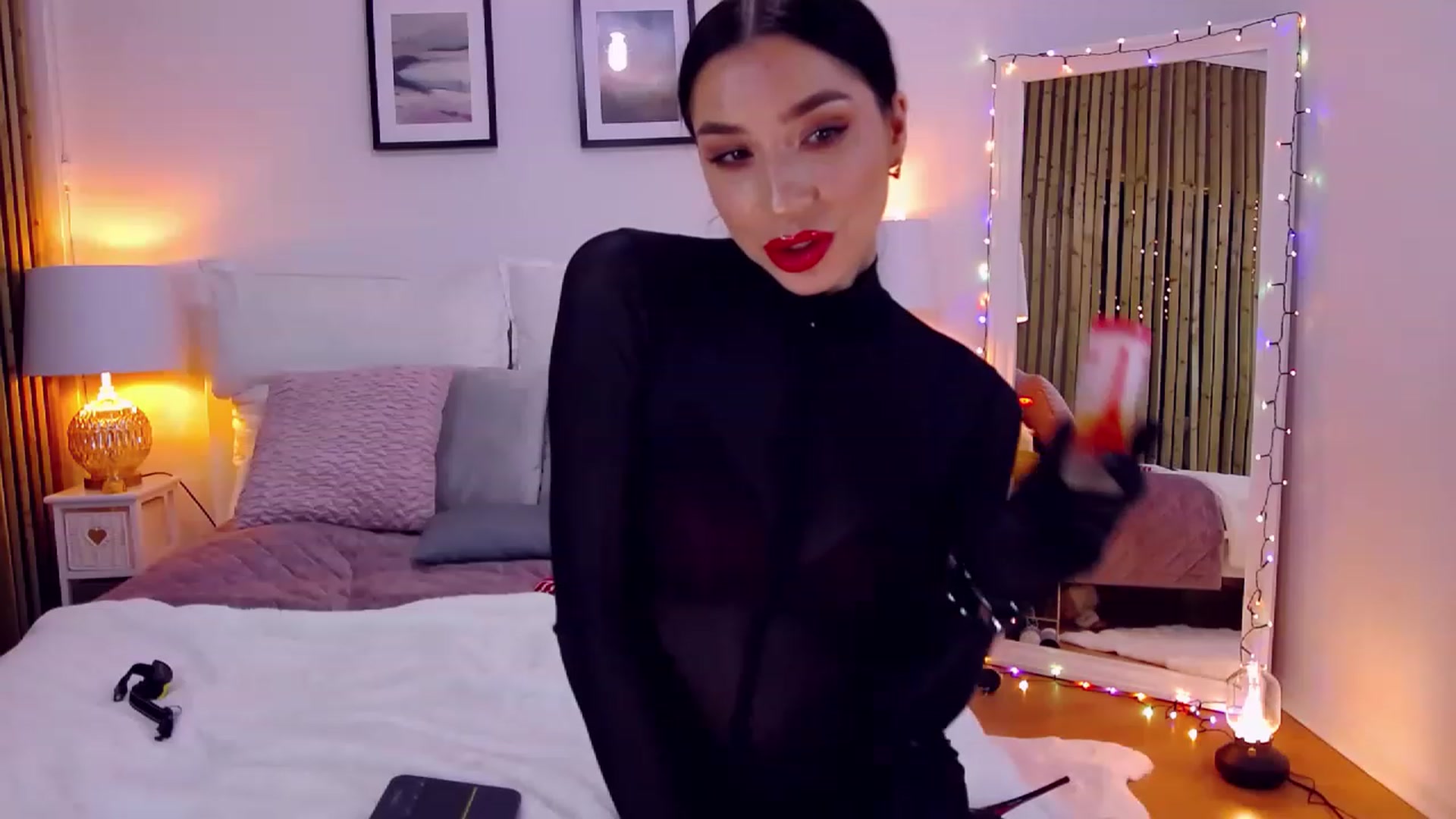 Gallery image thumbnail from LolaNiceAss1's myfreecams stream on, 12/10/2022, 19:18 image 2 of 20
