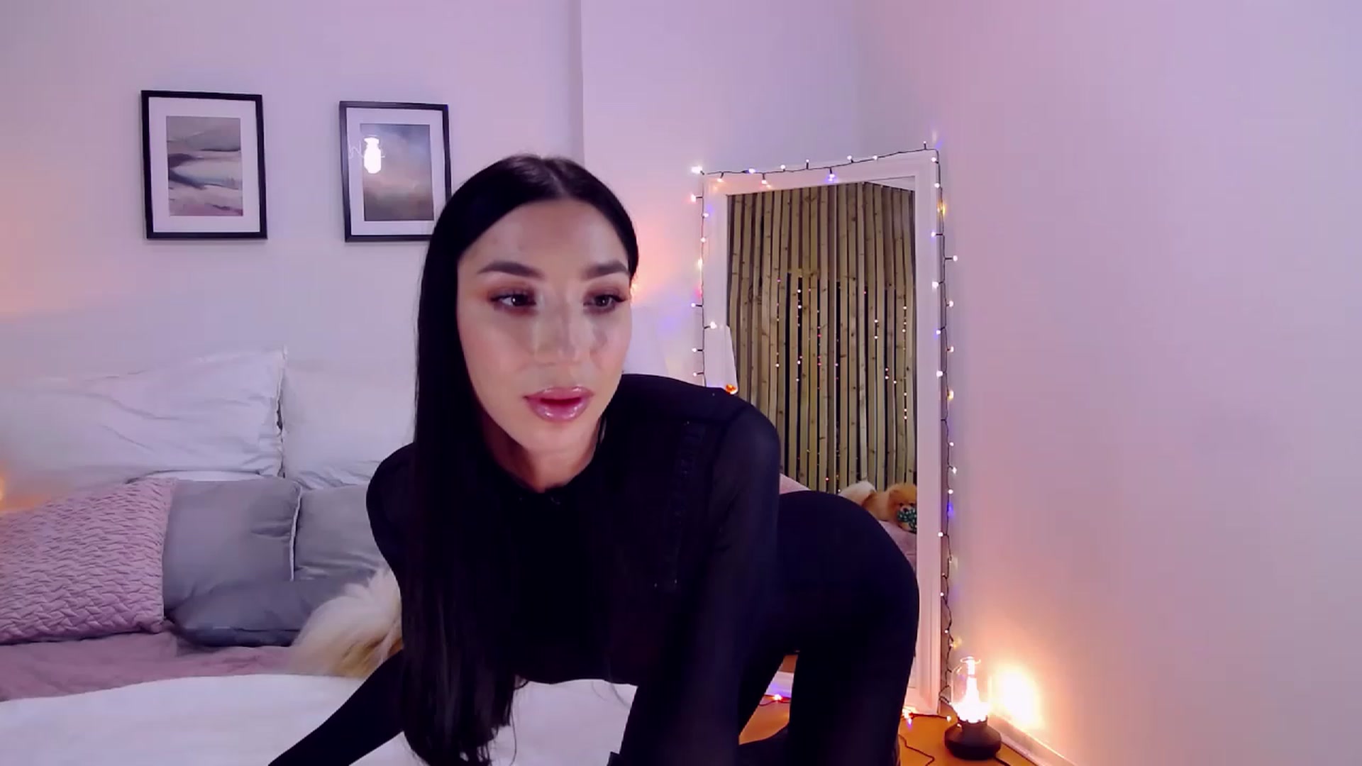Gallery image thumbnail from LolaNiceAss1's myfreecams stream on, 12/24/2022, 19:28 image 16 of 20