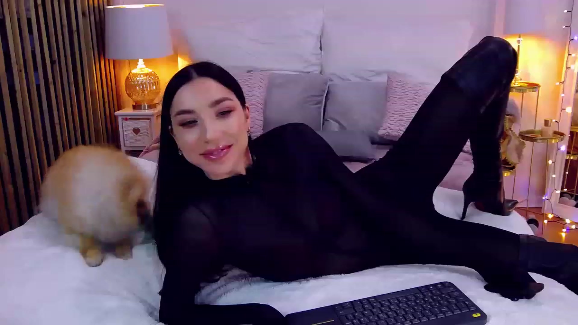 Gallery image thumbnail from LolaNiceAss1's myfreecams stream on, 12/24/2022, 19:28 image 9 of 20