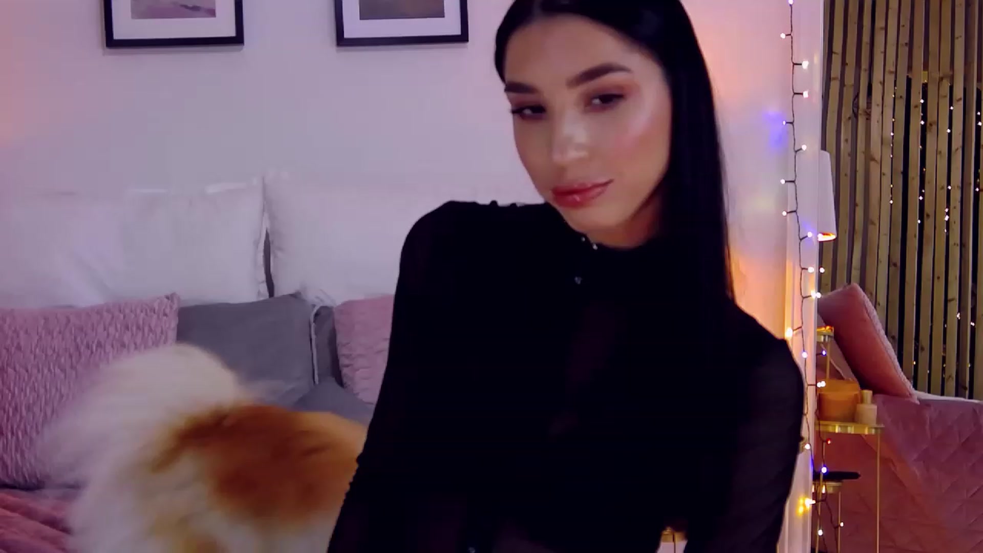 Gallery image thumbnail from LolaNiceAss1's myfreecams stream on, 12/27/2022, 20:01 image 10 of 20