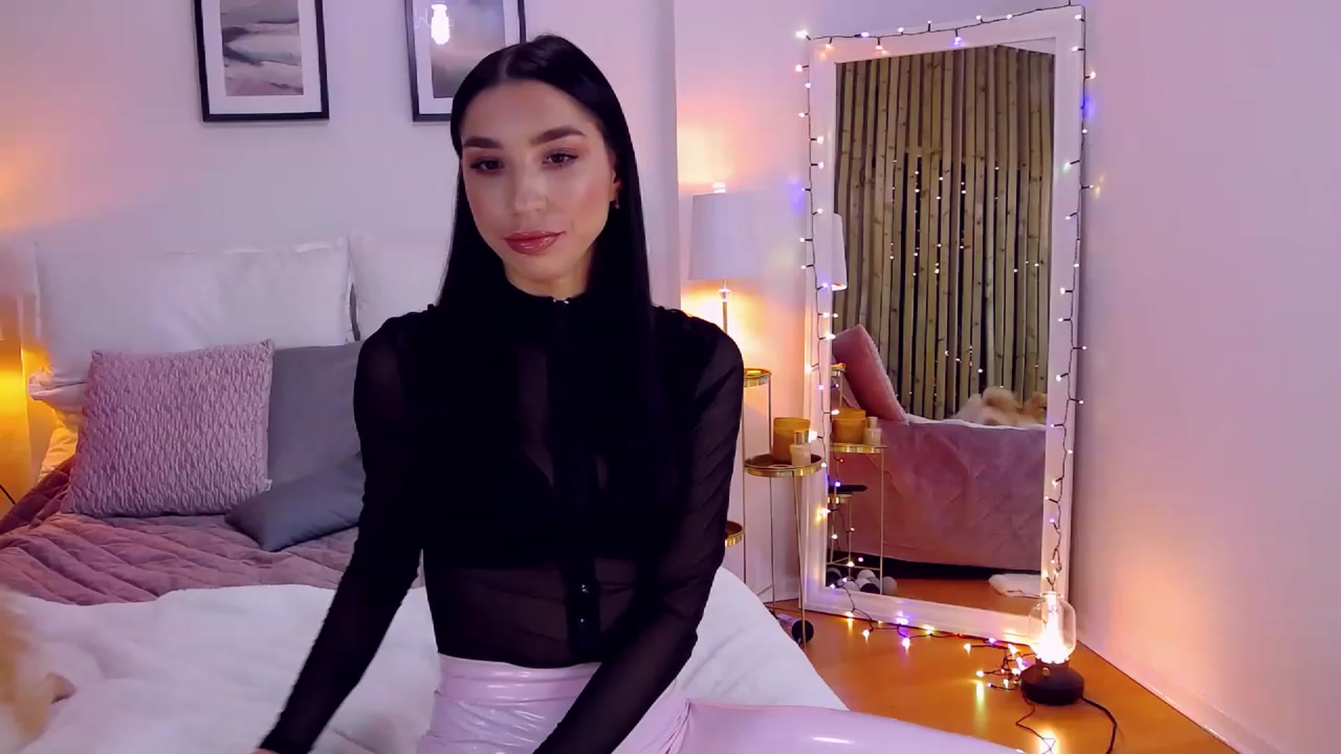 Gallery image thumbnail from LolaNiceAss1's myfreecams stream on, 12/27/2022, 20:01 image 1 of 20