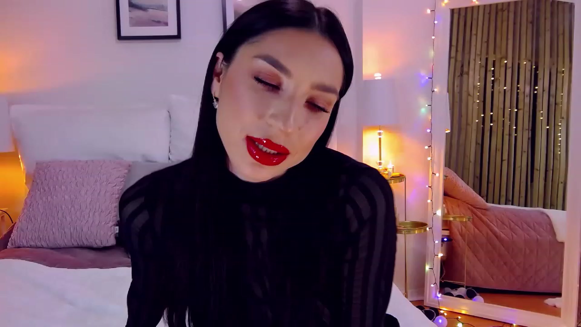 Gallery image thumbnail from LolaNiceAss1's myfreecams stream on, 01/13/2023, 19:41 image 5 of 20