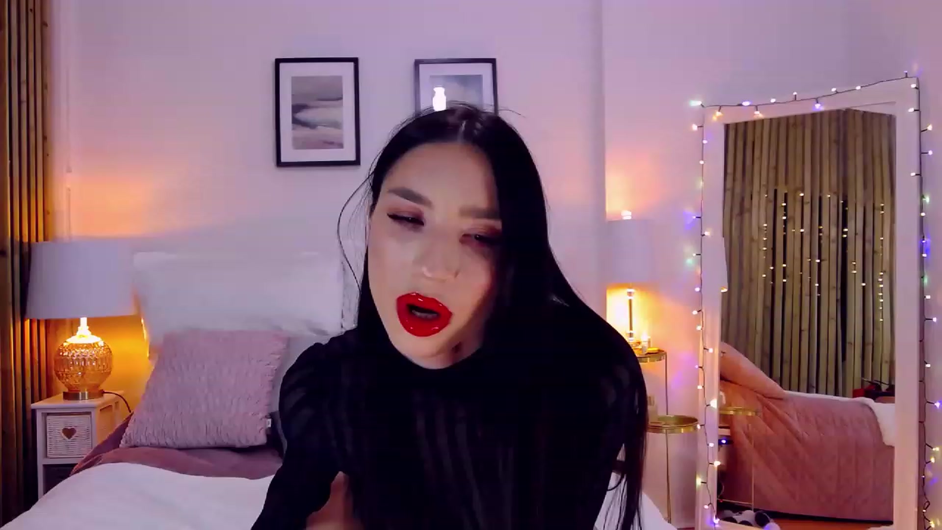 Gallery image thumbnail from LolaNiceAss1's myfreecams stream on, 01/13/2023, 19:41 image 17 of 20