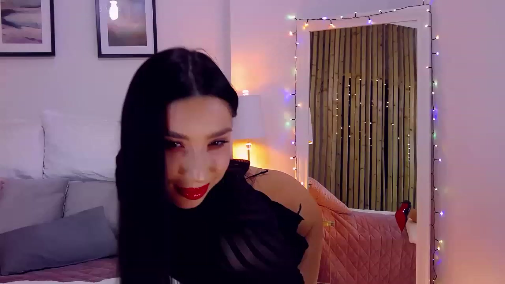 Gallery image thumbnail from LolaNiceAss1's myfreecams stream on, 01/13/2023, 19:41 image 13 of 20