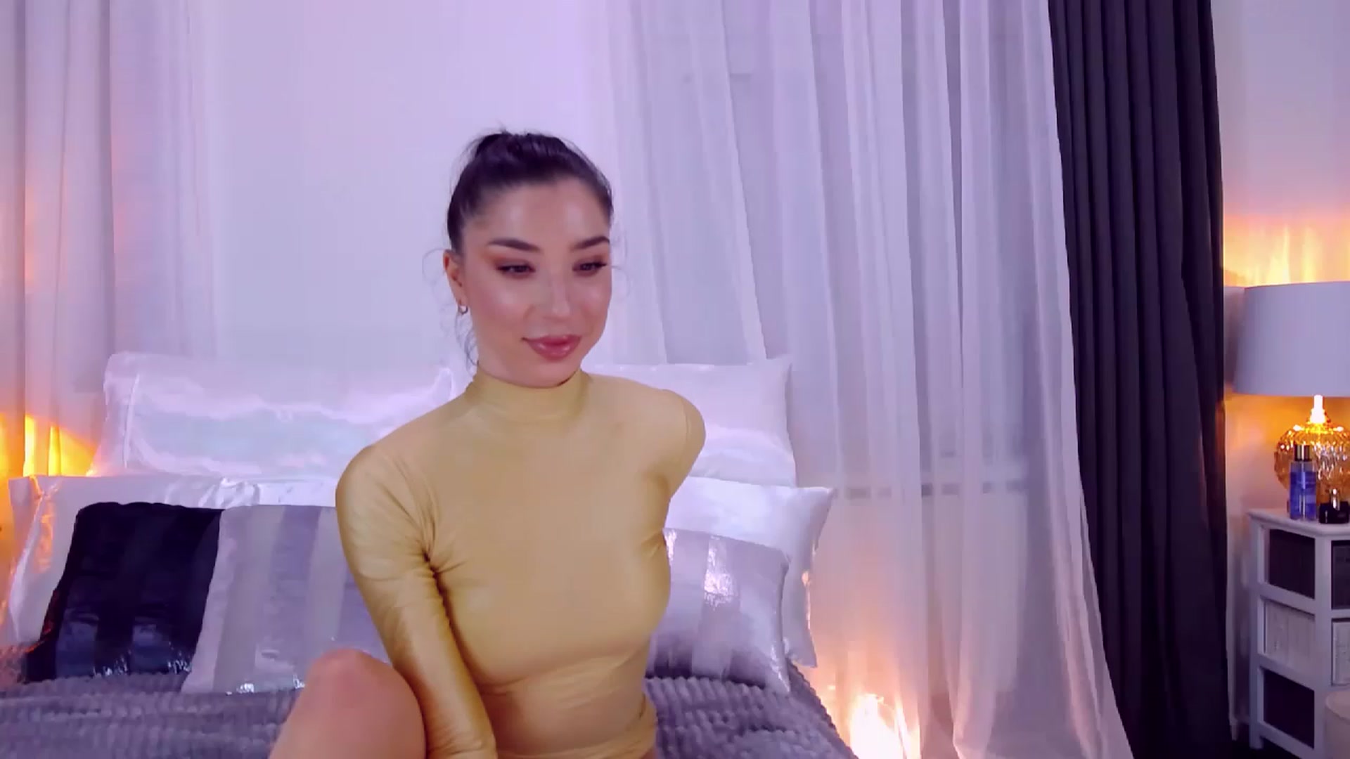 Gallery image thumbnail from LolaNiceAss1's myfreecams stream on, 04/16/2023, 16:34 image 20 of 20