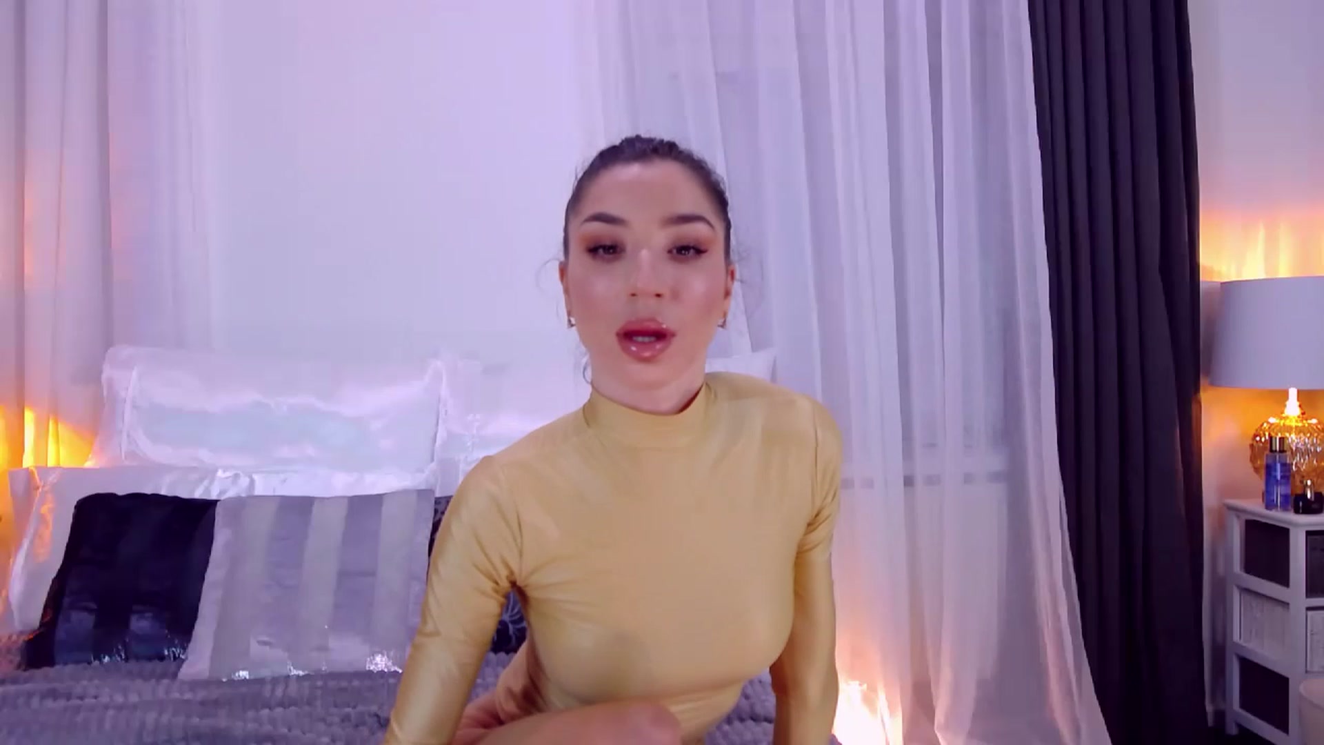 Gallery image thumbnail from LolaNiceAss1's myfreecams stream on, 04/16/2023, 16:34 image 18 of 20