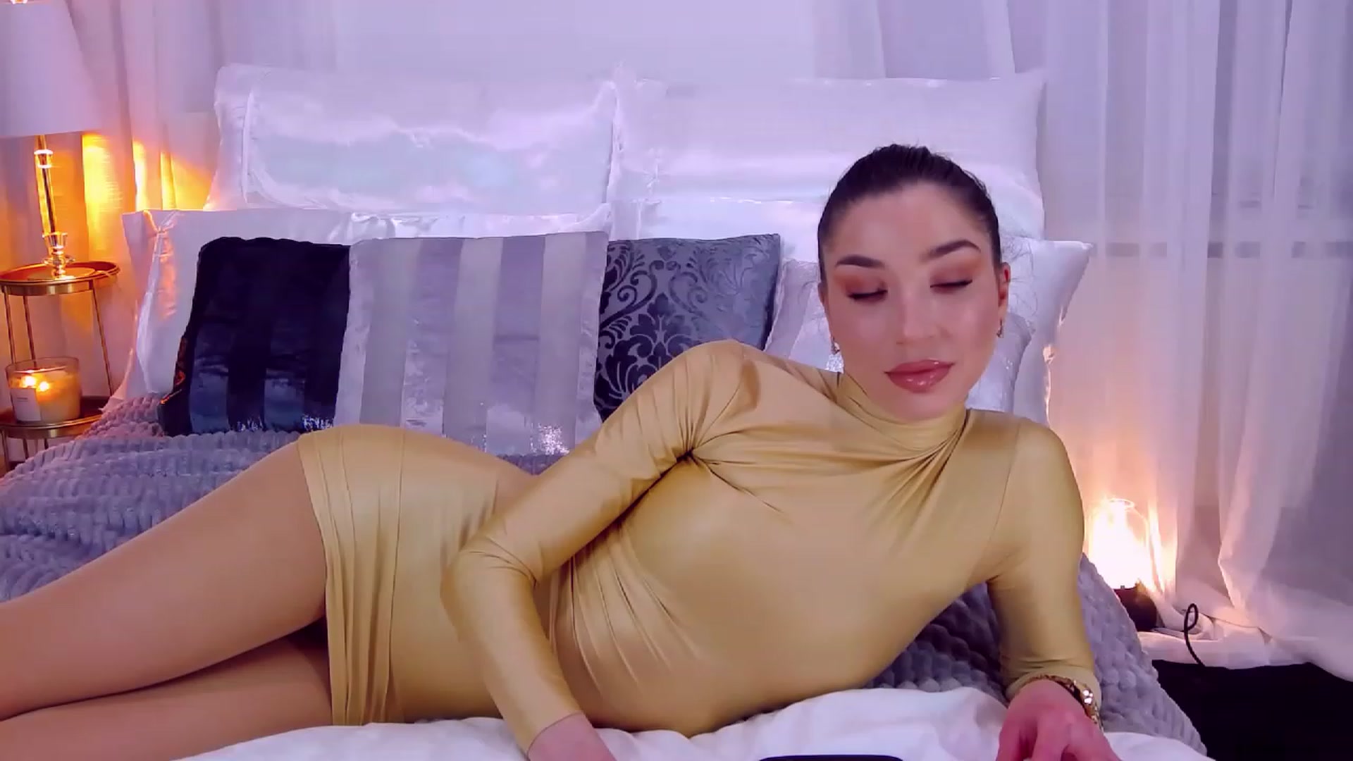 Gallery image thumbnail from LolaNiceAss1's myfreecams stream on, 04/16/2023, 16:34 image 9 of 20