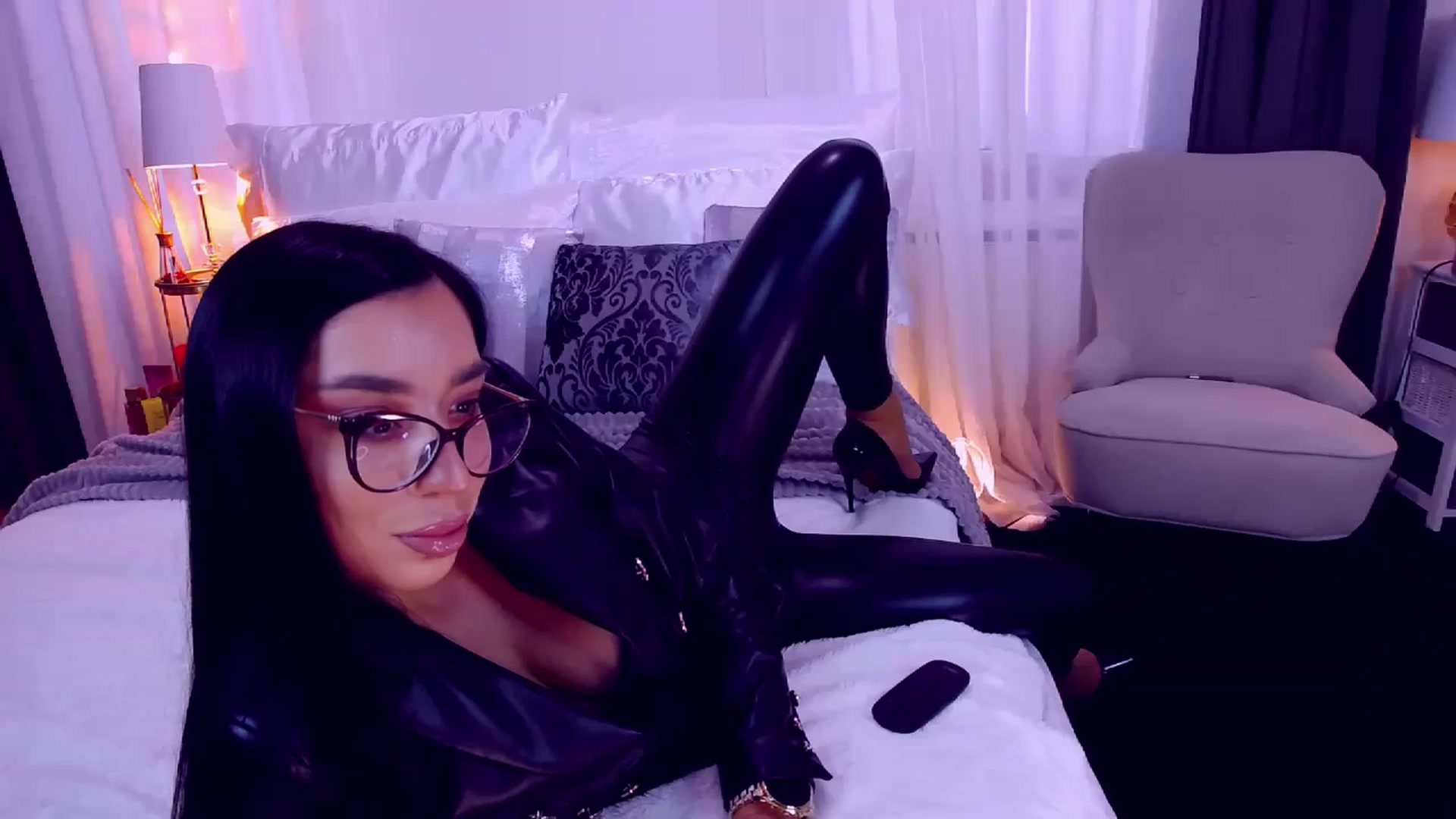 Gallery image thumbnail from LolaNiceAss1's myfreecams stream on, 09/24/2023, 13:26 image 9 of 20