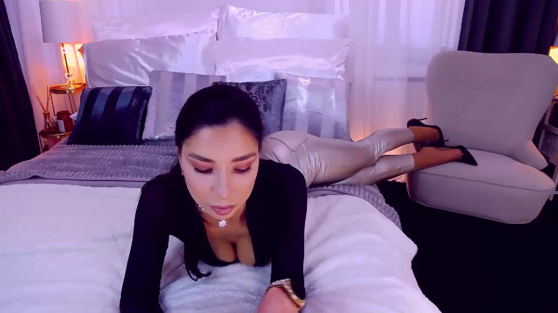 Gallery image thumbnail from LolaNiceAss1's myfreecams stream on, 10/08/2023, 12:59 image 14 of 20