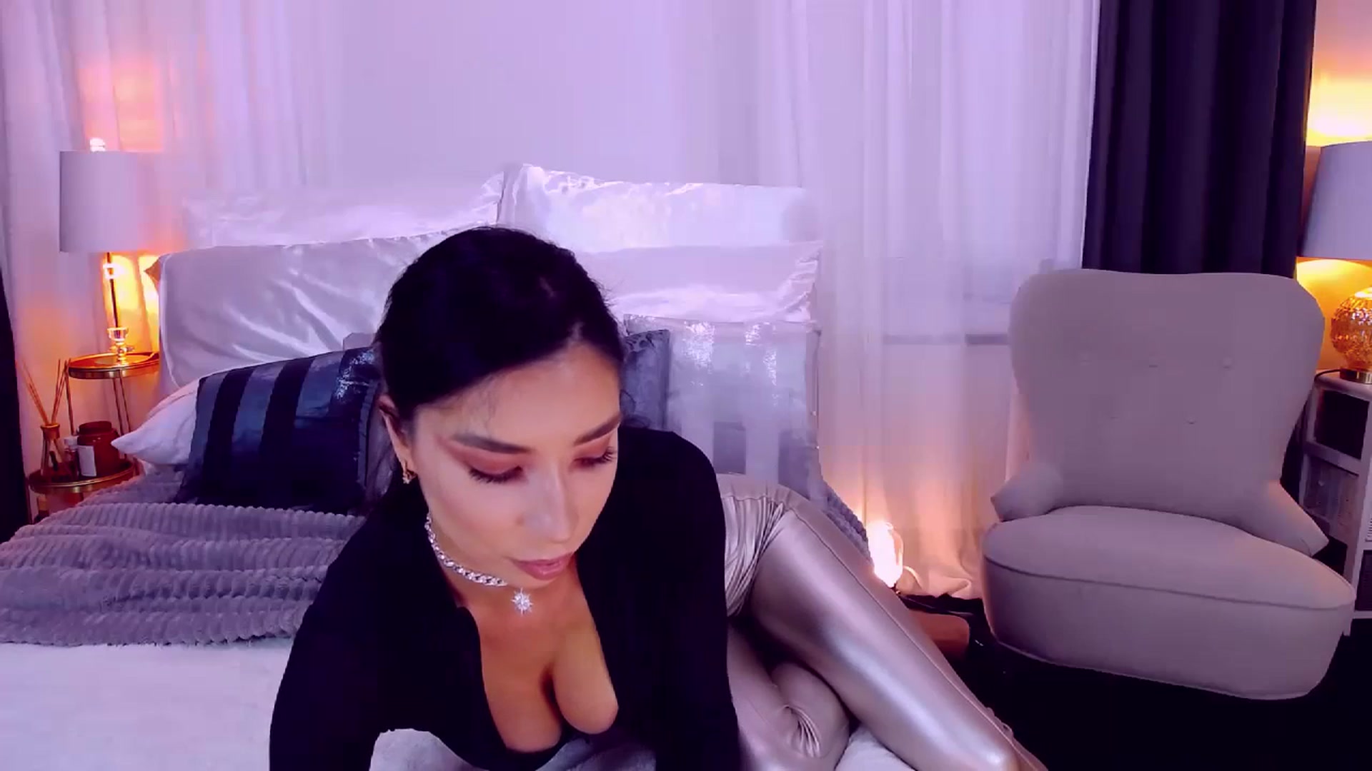 Gallery image thumbnail from LolaNiceAss1's myfreecams stream on, 10/08/2023, 14:40 image 3 of 20