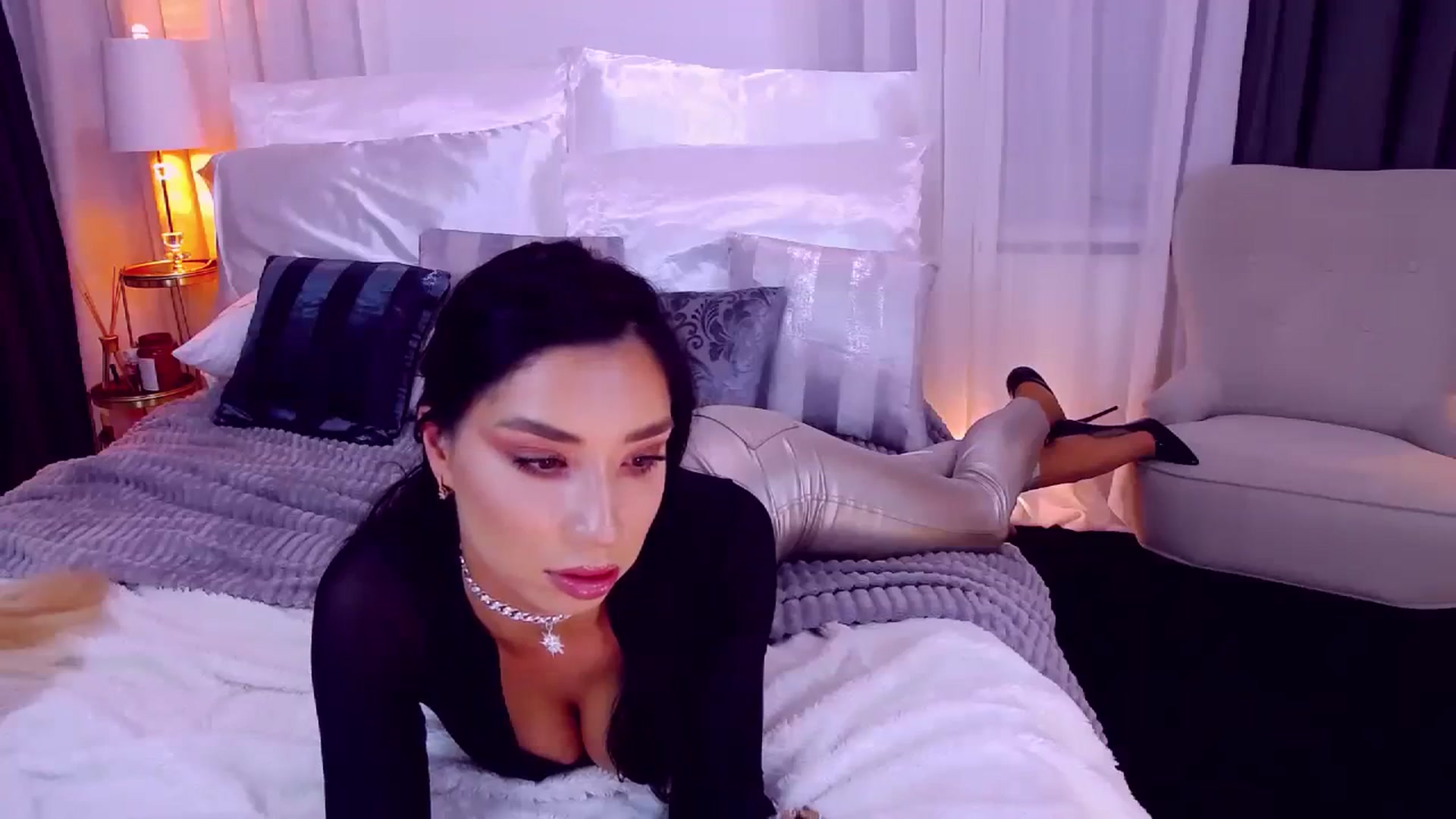 Gallery image thumbnail from LolaNiceAss1's myfreecams stream on, 10/08/2023, 16:26 image 17 of 20