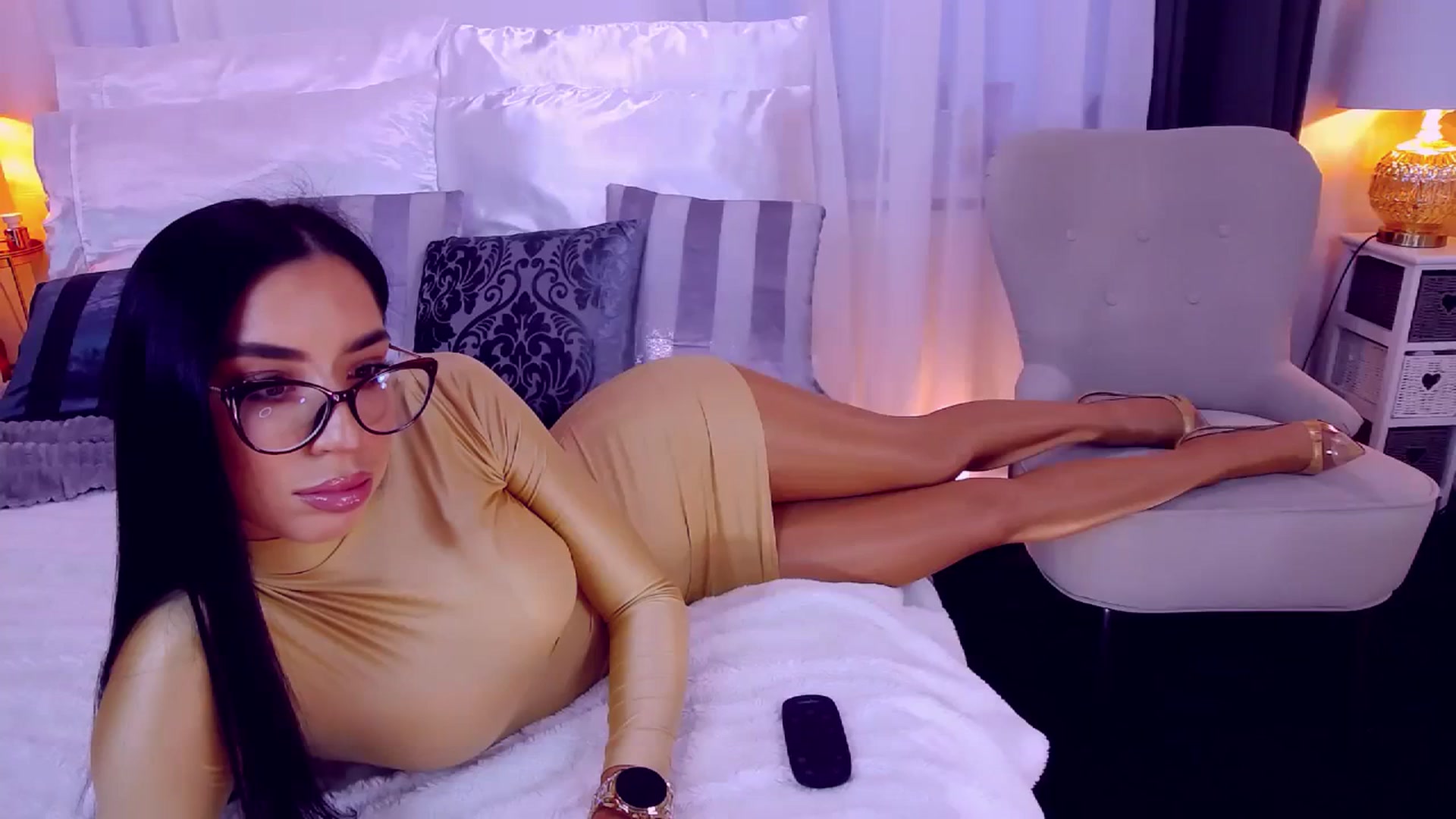Gallery image thumbnail from LolaNiceAss1's myfreecams stream on, 10/22/2023, 14:03 image 9 of 20
