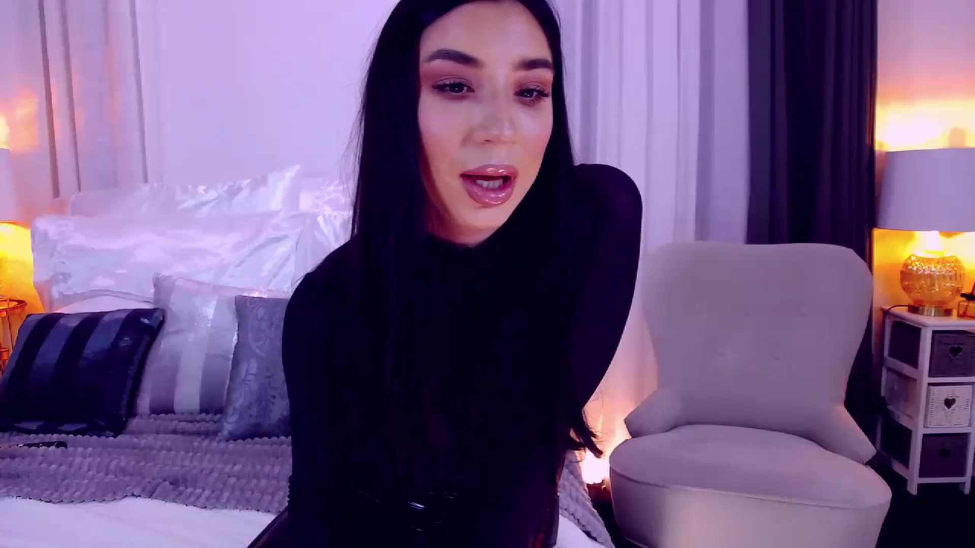 Gallery image thumbnail from LolaNiceAss1's myfreecams stream on, 11/11/2023, 17:07 image 11 of 20