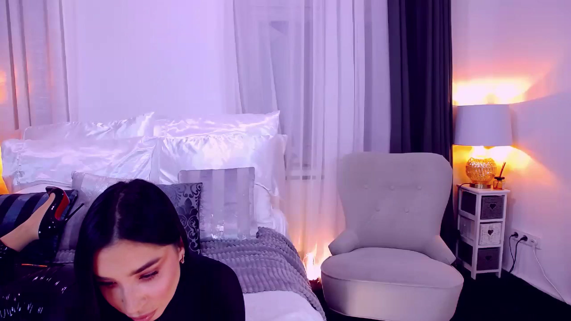 Gallery image thumbnail from LolaNiceAss1's myfreecams stream on, 11/11/2023, 17:07 image 7 of 20