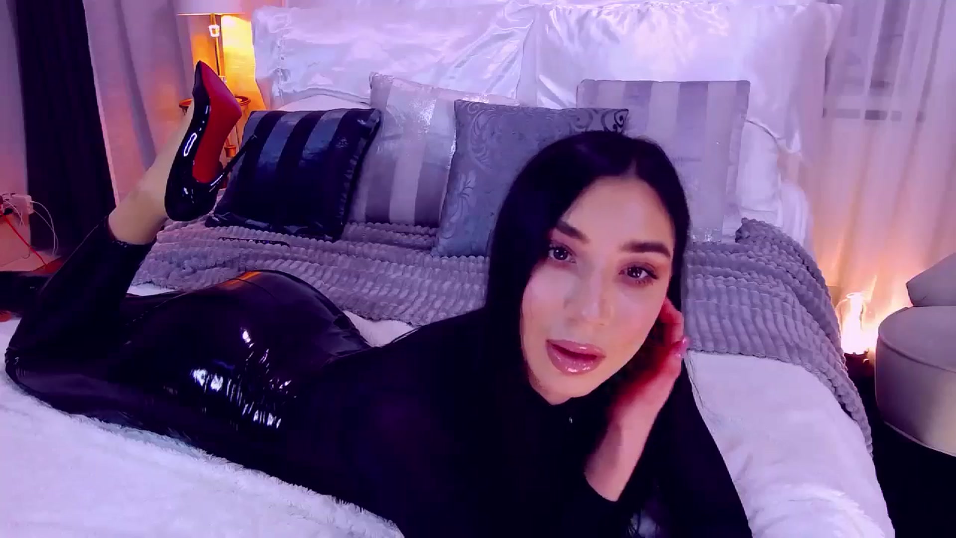 Gallery image thumbnail from LolaNiceAss1's myfreecams stream on, 11/11/2023, 17:07 image 8 of 20