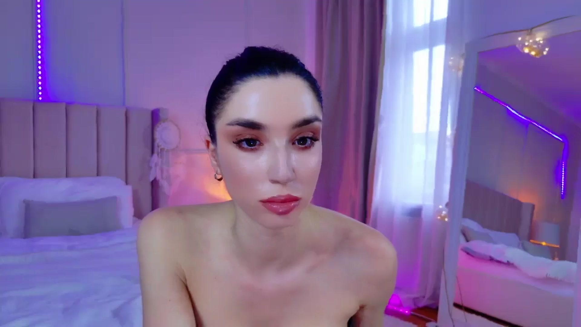 Gallery image thumbnail from LolaNiceAss1's myfreecams stream on, 03/02/2025, 15:31 image 18 of 20