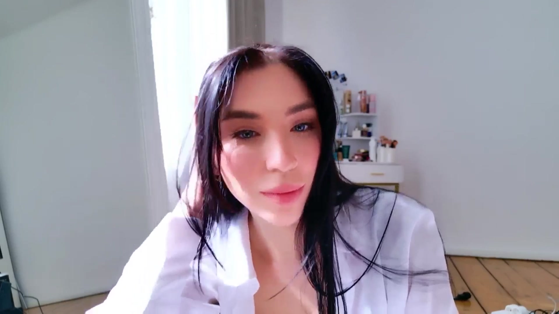 Gallery image thumbnail from LolaNiceAss1's myfreecams stream on, 03/20/2025, 12:09 image 7 of 20