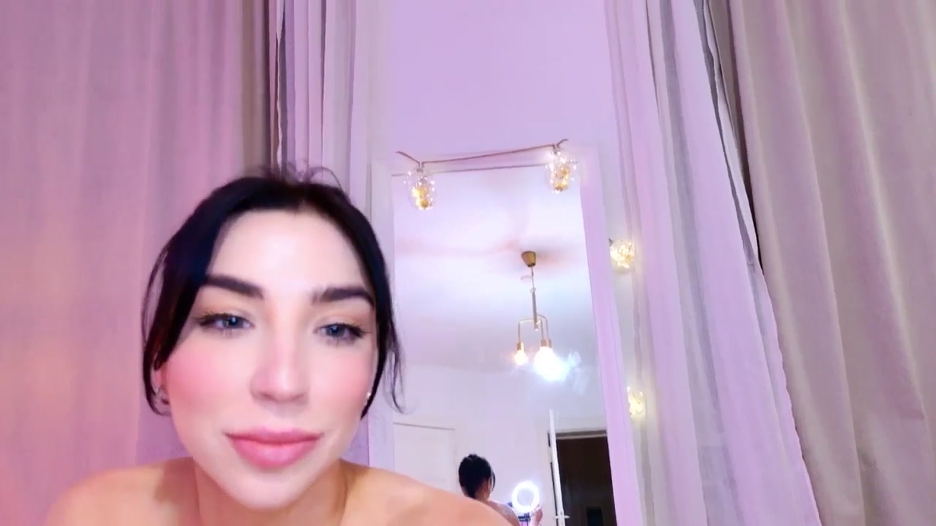 Gallery image thumbnail from LolaNiceAss1's myfreecams stream on, 03/27/2025, 18:31 image 9 of 20