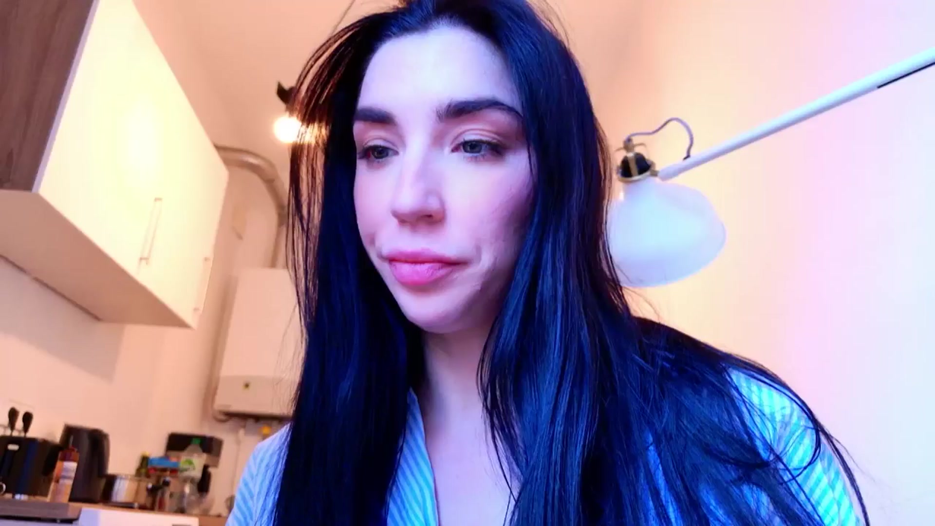 Gallery image thumbnail from LolaNiceAss1's myfreecams stream on, 03/28/2025, 17:24 image 5 of 20