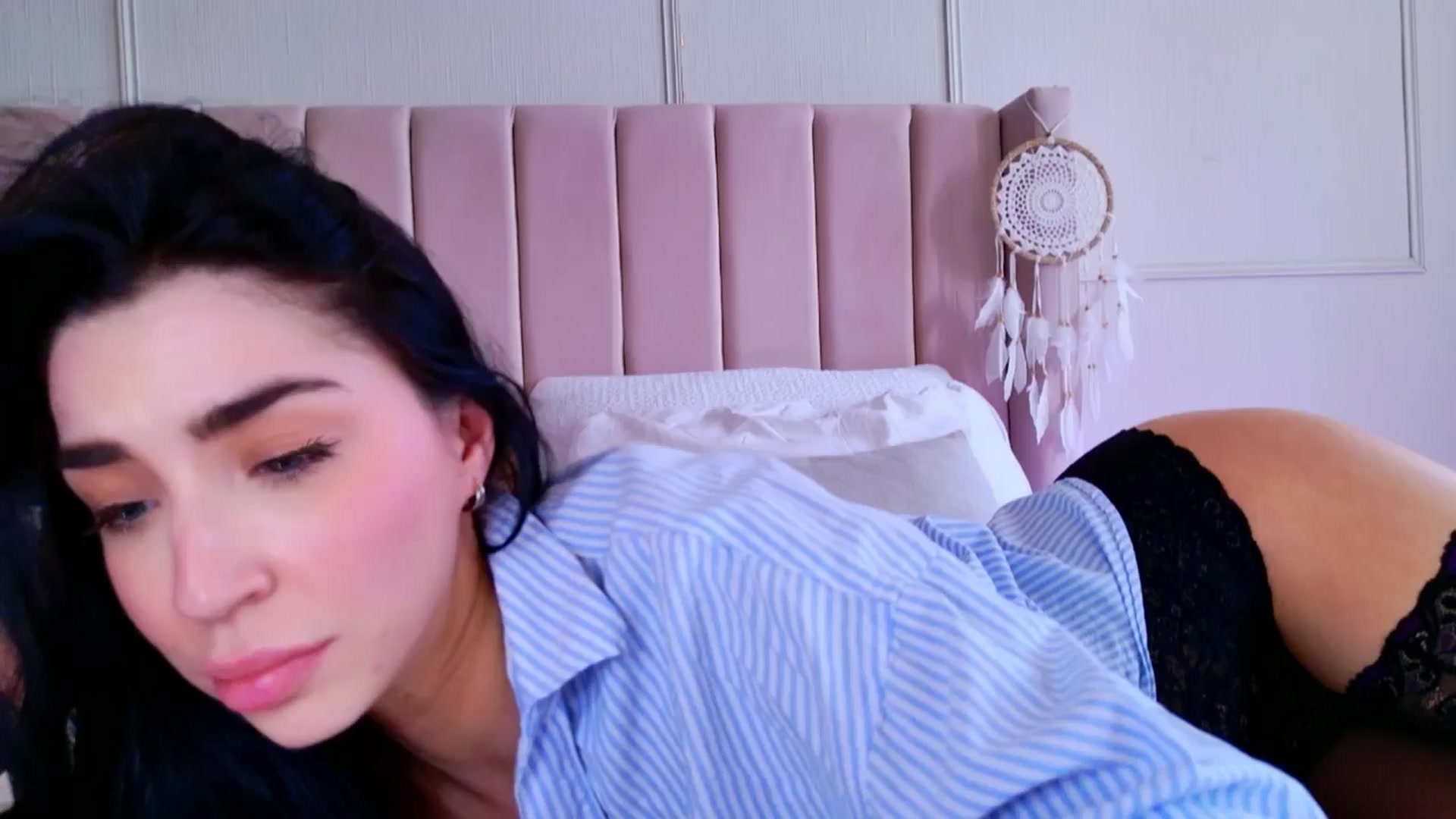 Gallery image thumbnail from LolaNiceAss1's myfreecams stream on, 03/28/2025, 17:24 image 11 of 20